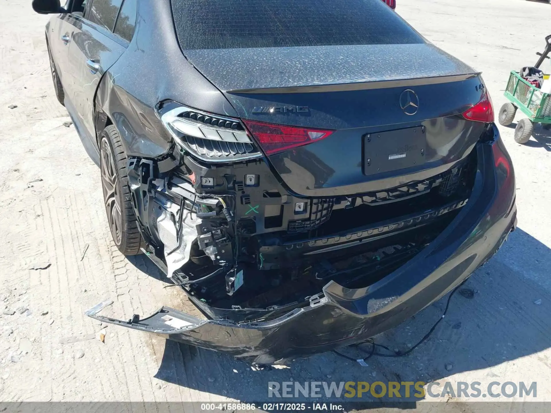 19 fotografías del automóvil dañado W1KAF8HB4RR158637 MERCEDES-BENZ AMG C 43 2024