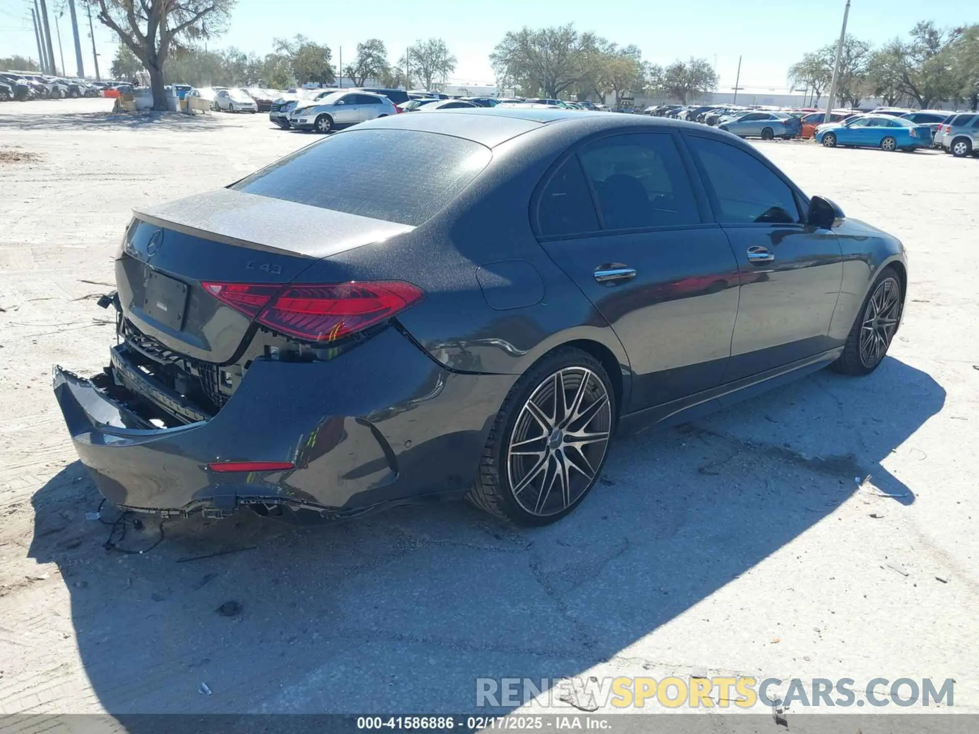 4 fotografías del automóvil dañado W1KAF8HB4RR158637 MERCEDES-BENZ AMG C 43 2024