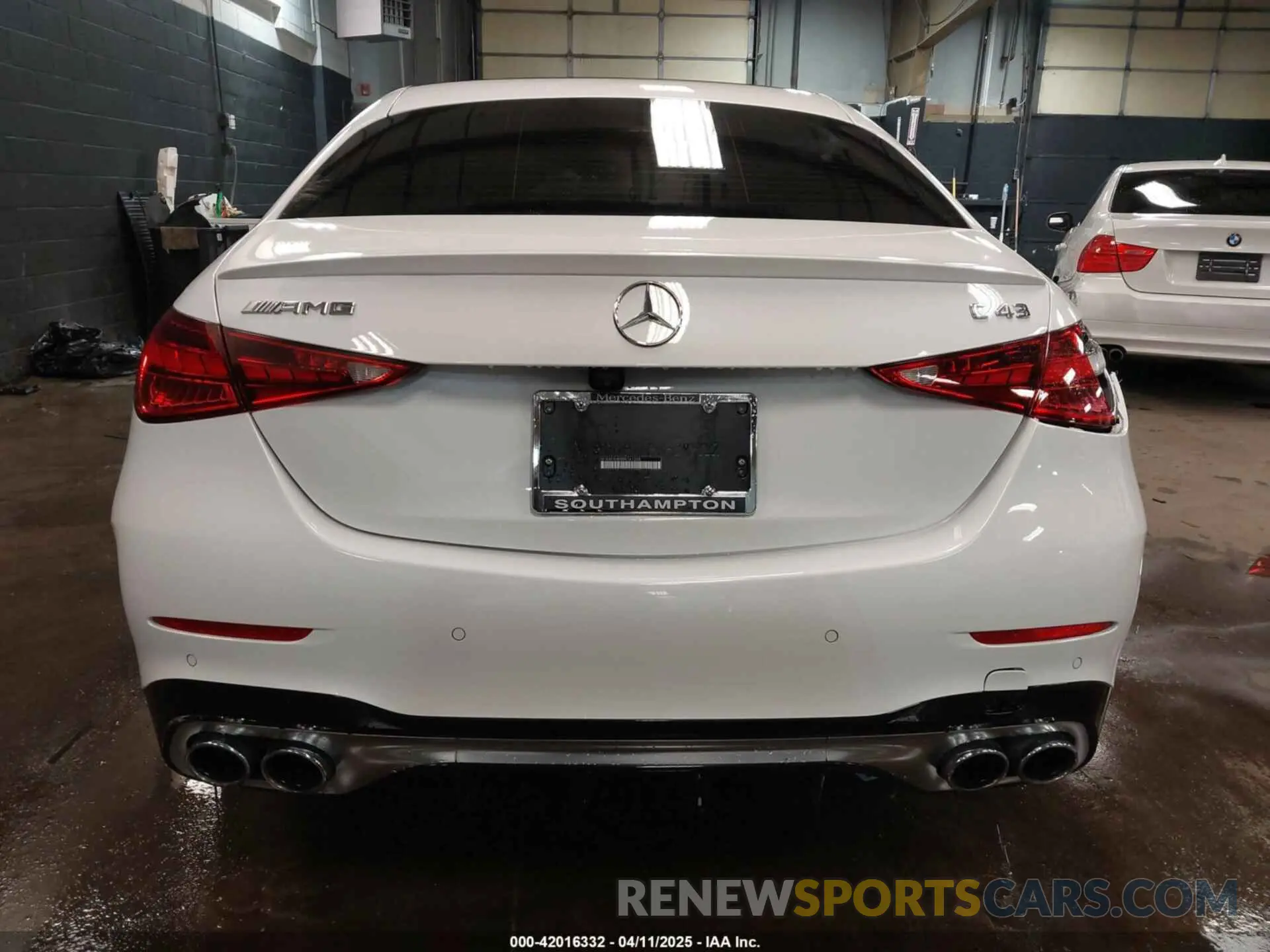 16 fotografías del automóvil dañado W1KAF8HB8RR161248 MERCEDES-BENZ AMG C 43 2024