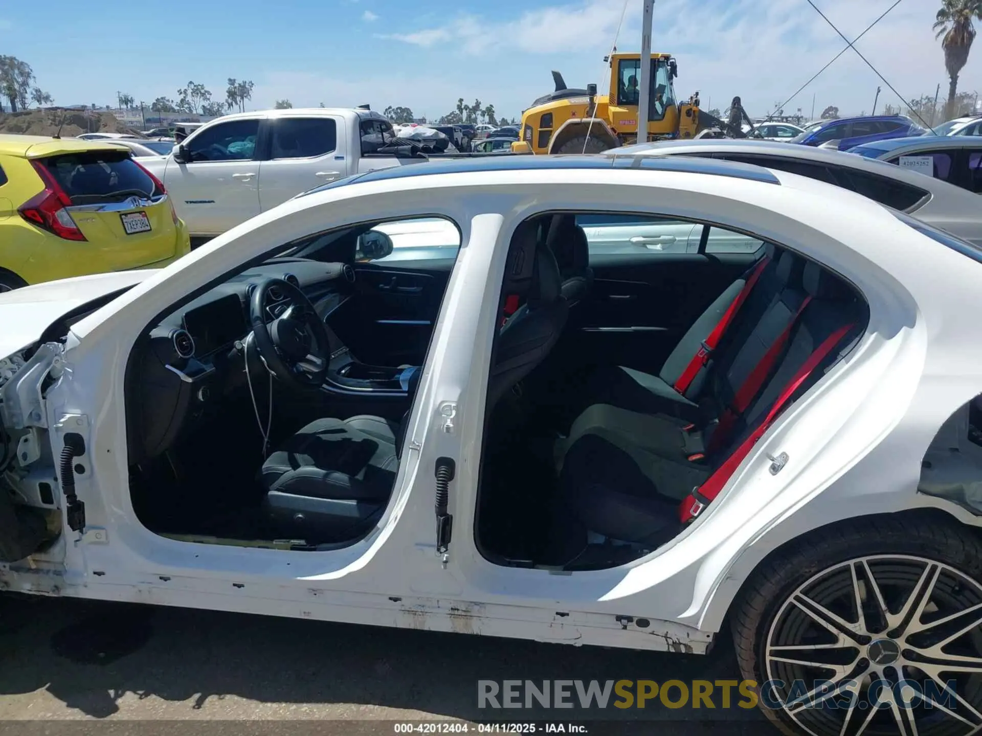 15 fotografías del automóvil dañado W1KAF8HB8RR201456 MERCEDES-BENZ AMG C 43 2024