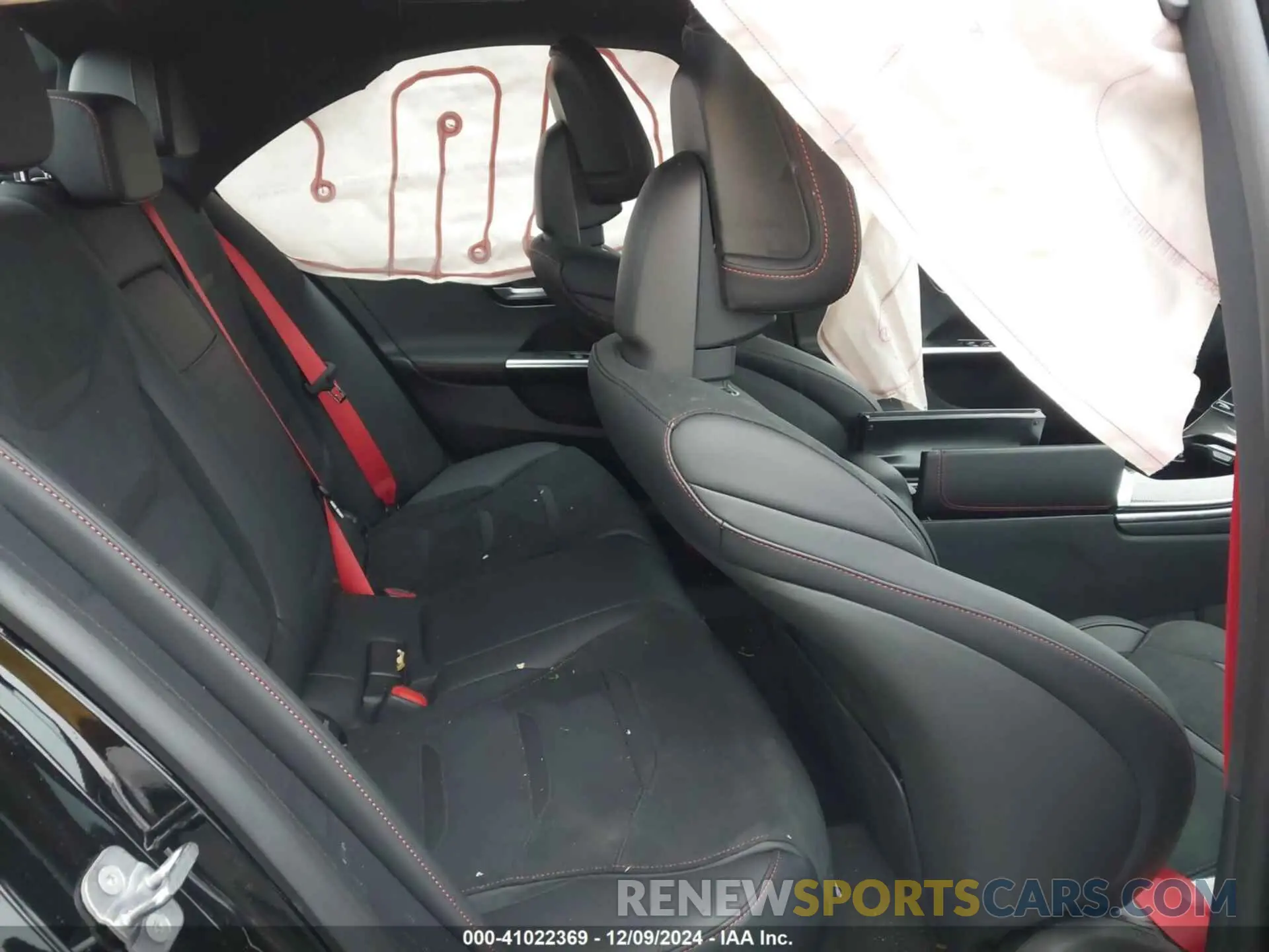 8 fotografías del automóvil dañado W1KAF8HB8RR214157 MERCEDES-BENZ AMG C 43 2024