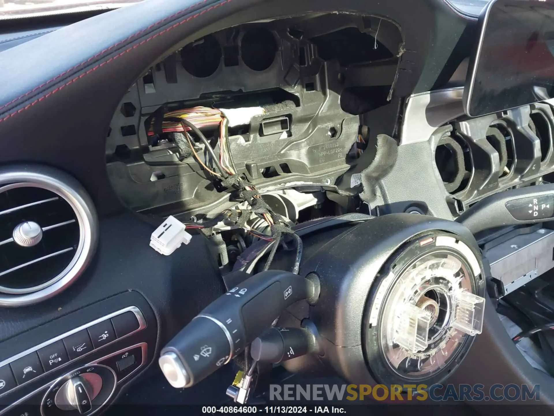14 fotografías del automóvil dañado WDDWJ8HB6KF846103 MERCEDES-BENZ AMG C 63 2019