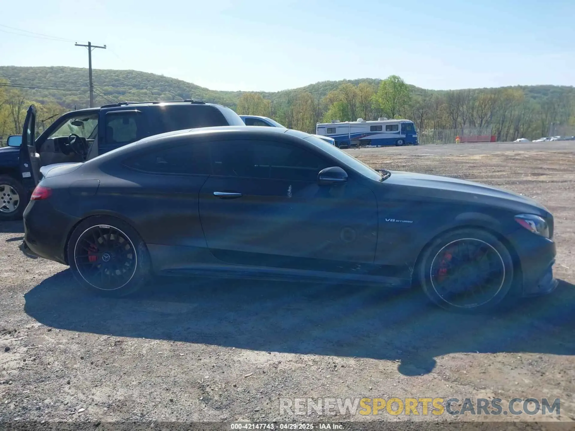 13 fotografías del automóvil dañado WDDWJ8HBXKF845181 MERCEDES-BENZ AMG C 63 2019