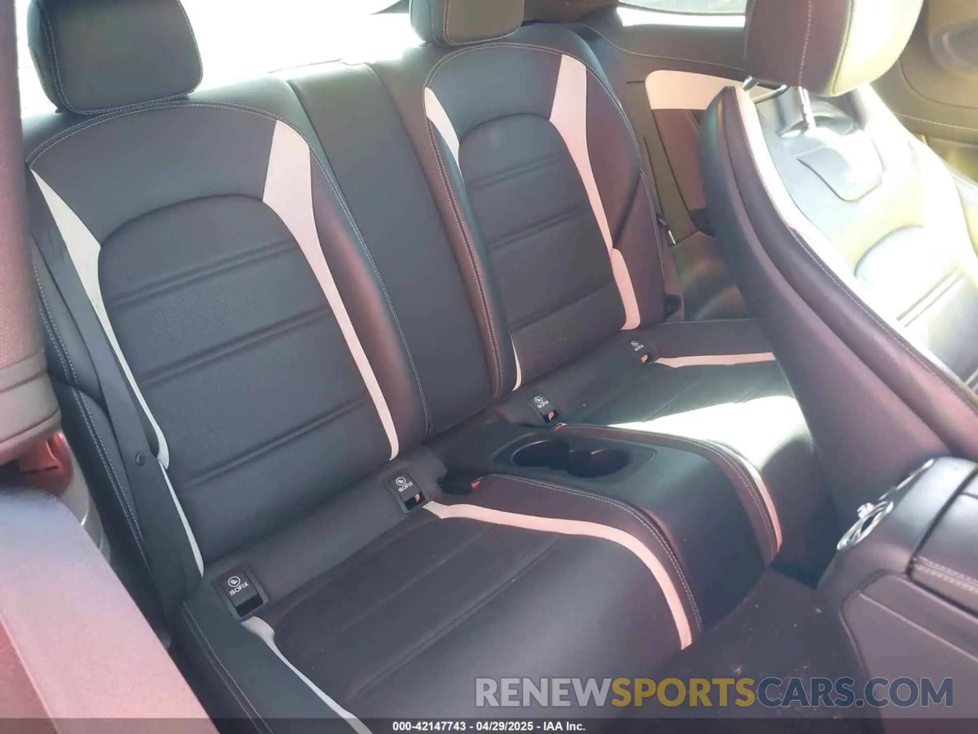 8 fotografías del automóvil dañado WDDWJ8HBXKF845181 MERCEDES-BENZ AMG C 63 2019