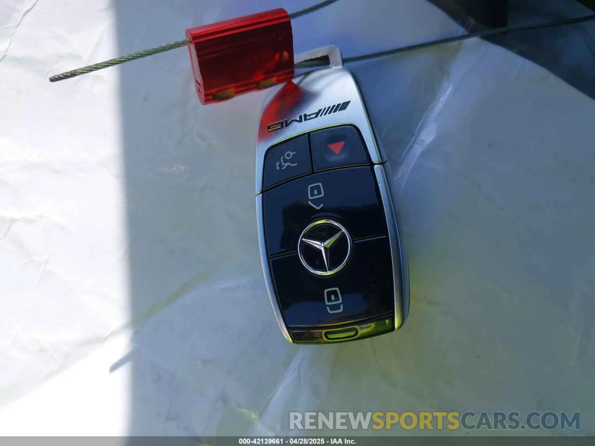11 fotografías del automóvil dañado WDDWJ8HB7LF968504 MERCEDES-BENZ AMG C 63 2020