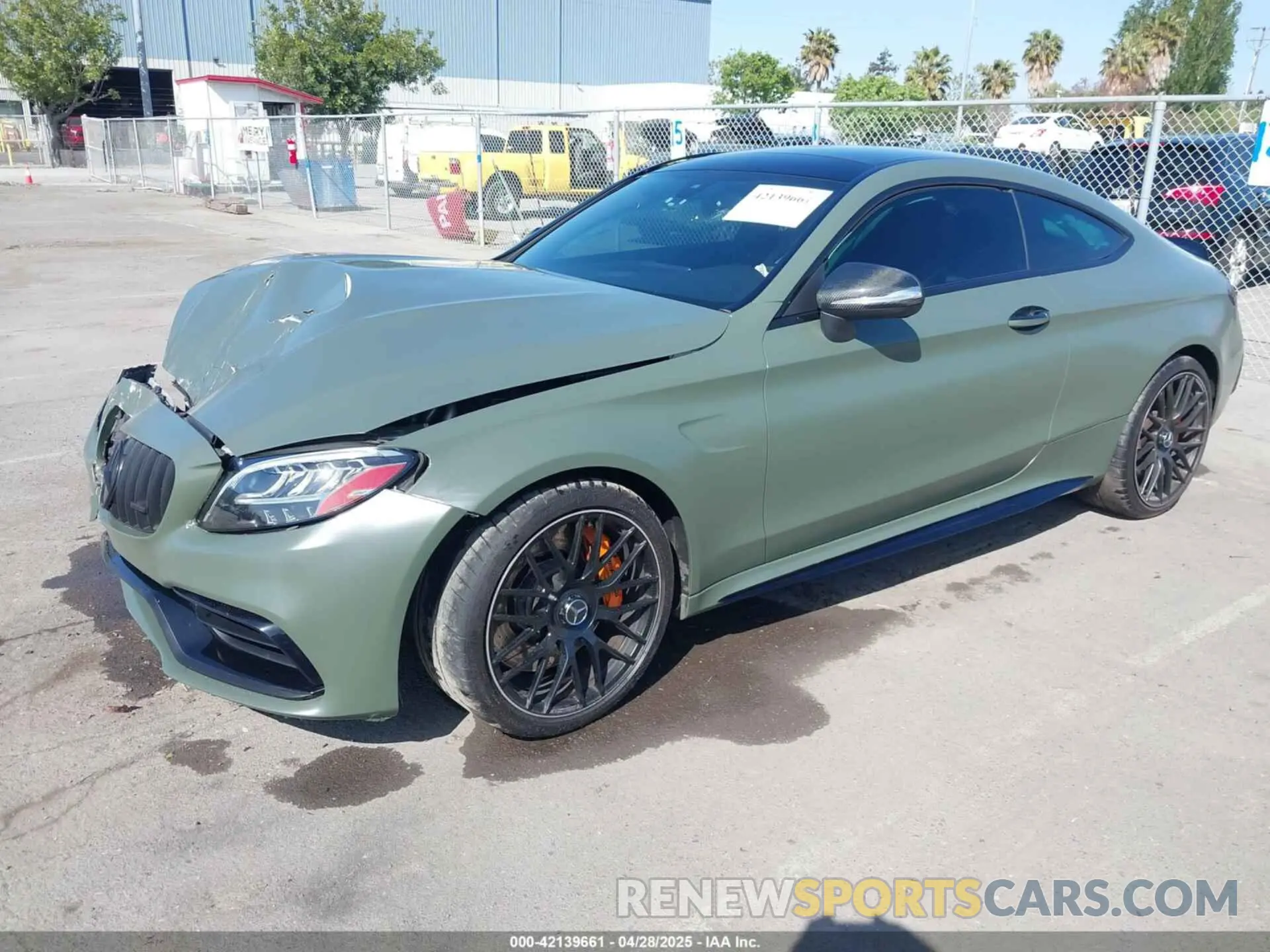 2 fotografías del automóvil dañado WDDWJ8HB7LF968504 MERCEDES-BENZ AMG C 63 2020