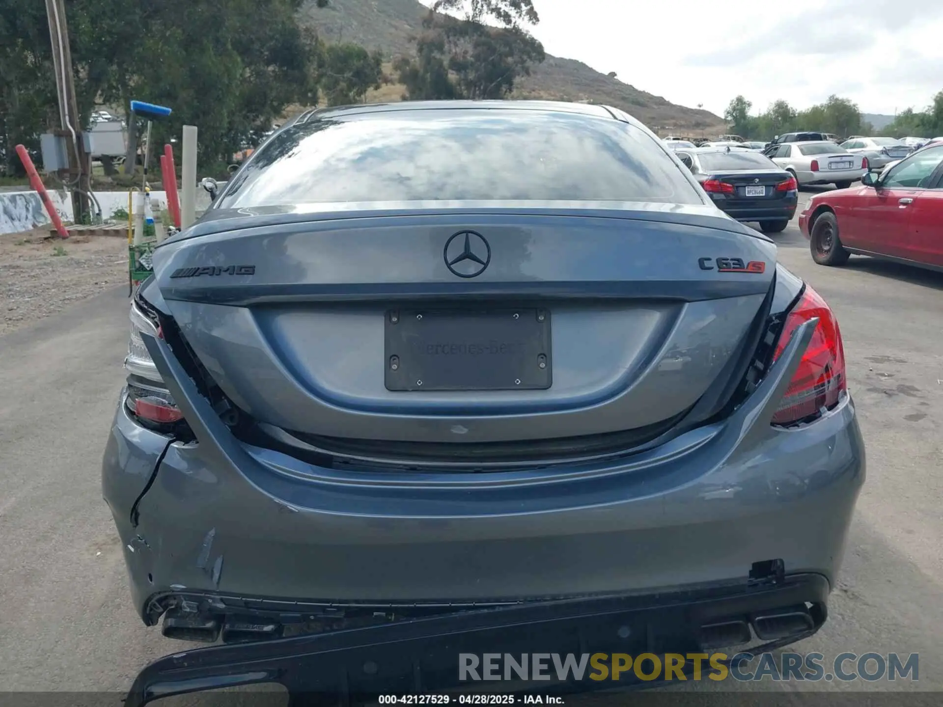16 fotografías del automóvil dañado W1KWF8HB4MR620676 MERCEDES-BENZ AMG C 63 2021