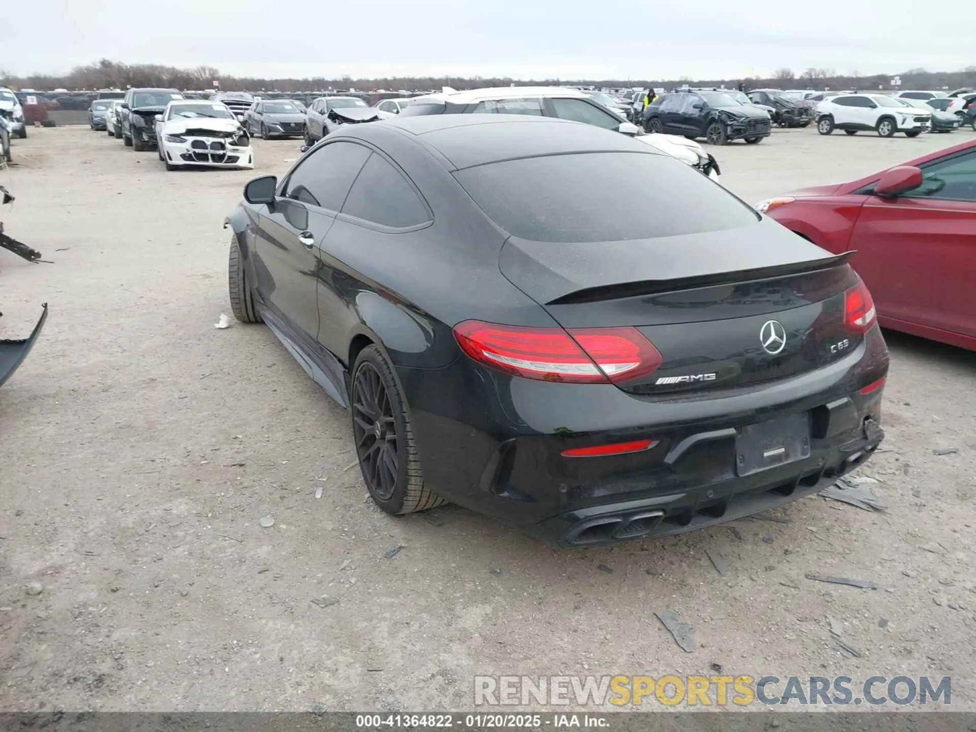 3 fotografías del automóvil dañado W1KWJ8GB5MG098779 MERCEDES-BENZ AMG C 63 2021