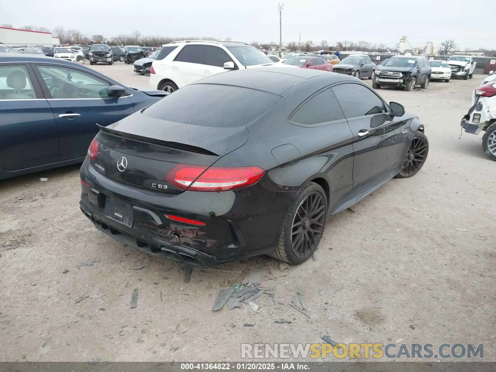 4 fotografías del automóvil dañado W1KWJ8GB5MG098779 MERCEDES-BENZ AMG C 63 2021