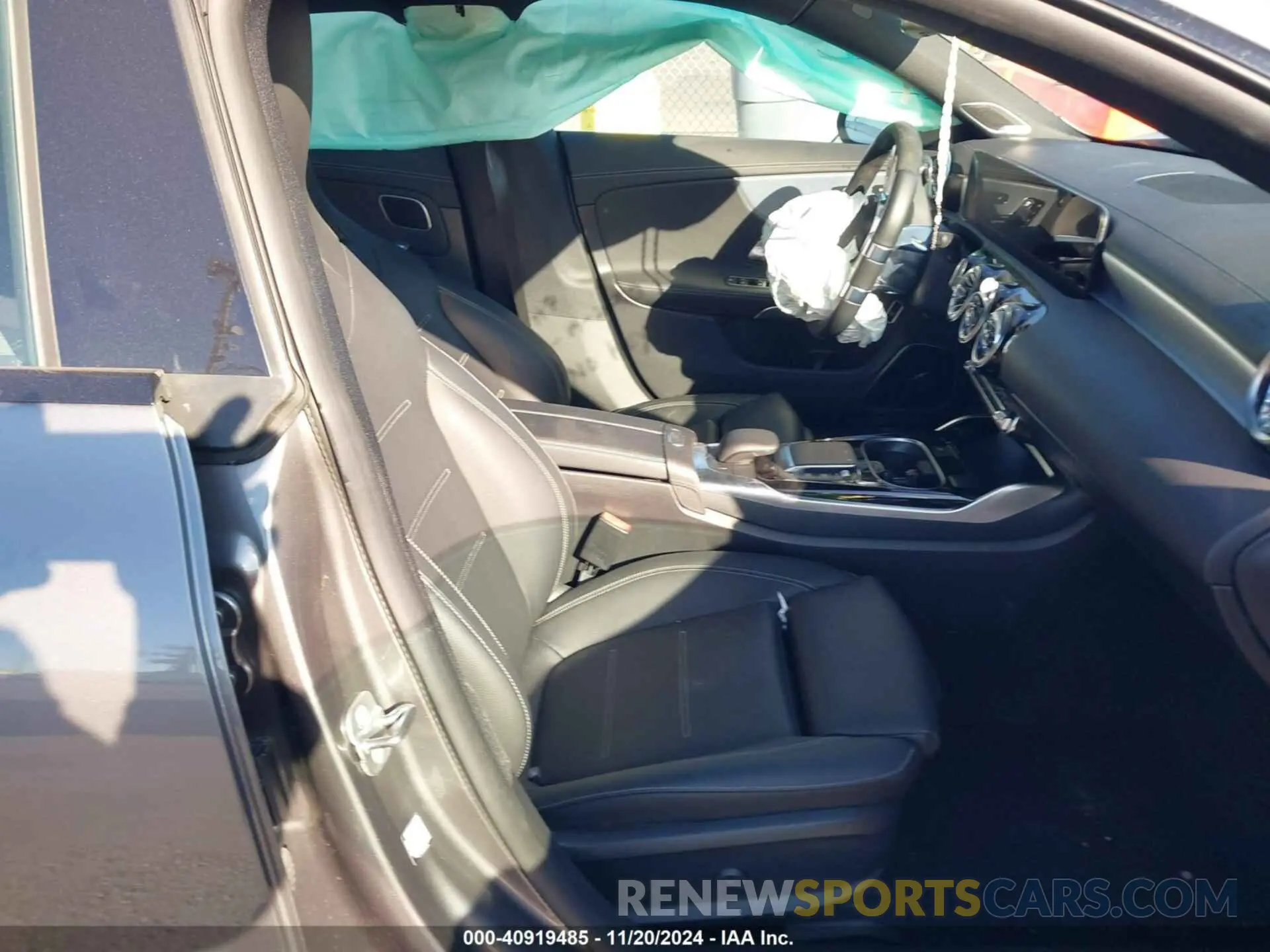 5 fotografías del automóvil dañado W1K5J5BB1PN378880 MERCEDES-BENZ AMG CLA 35 2023