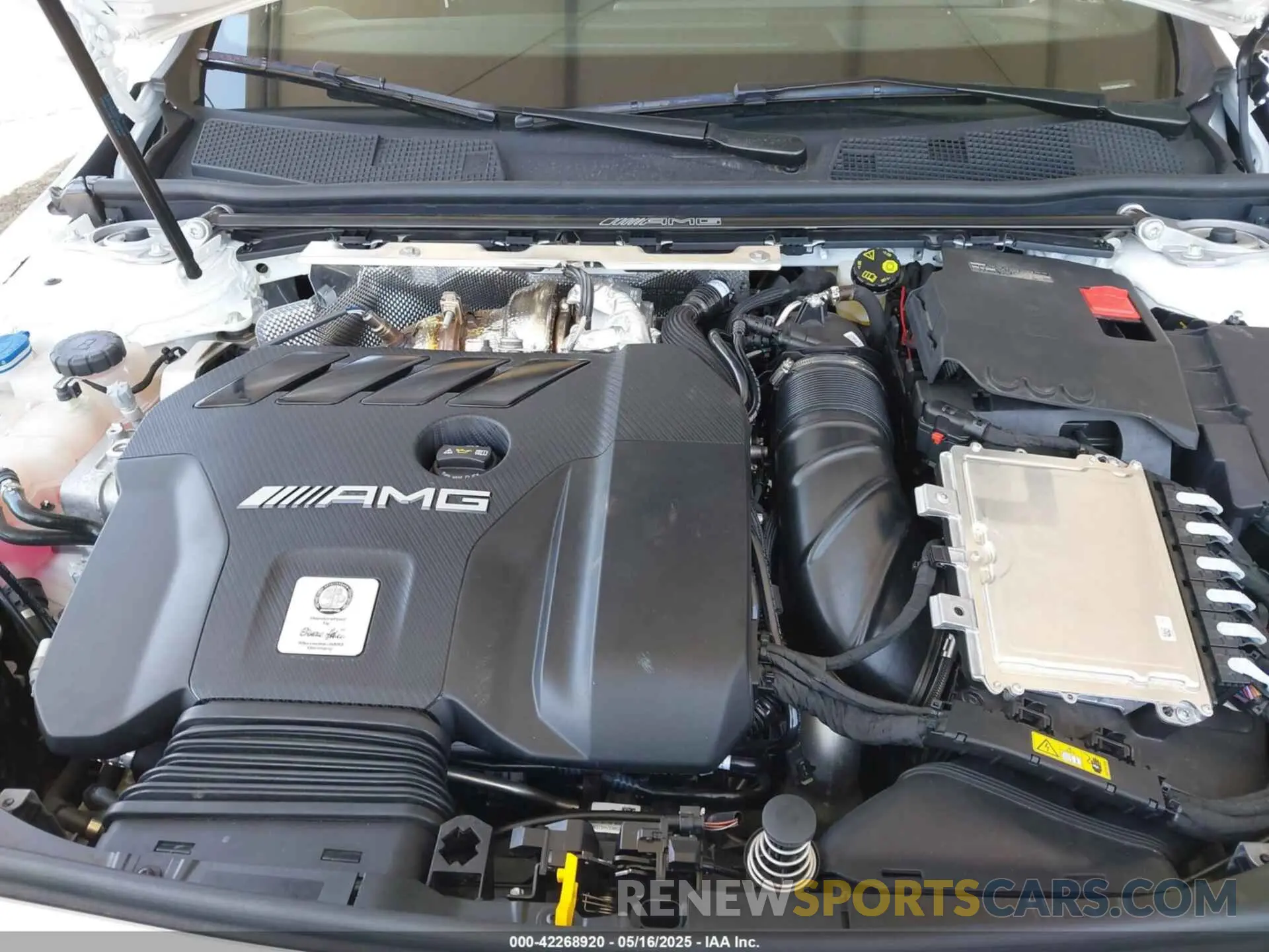10 fotografías del automóvil dañado W1K5J5EB0SN525467 MERCEDES-BENZ AMG CLA 45 2025