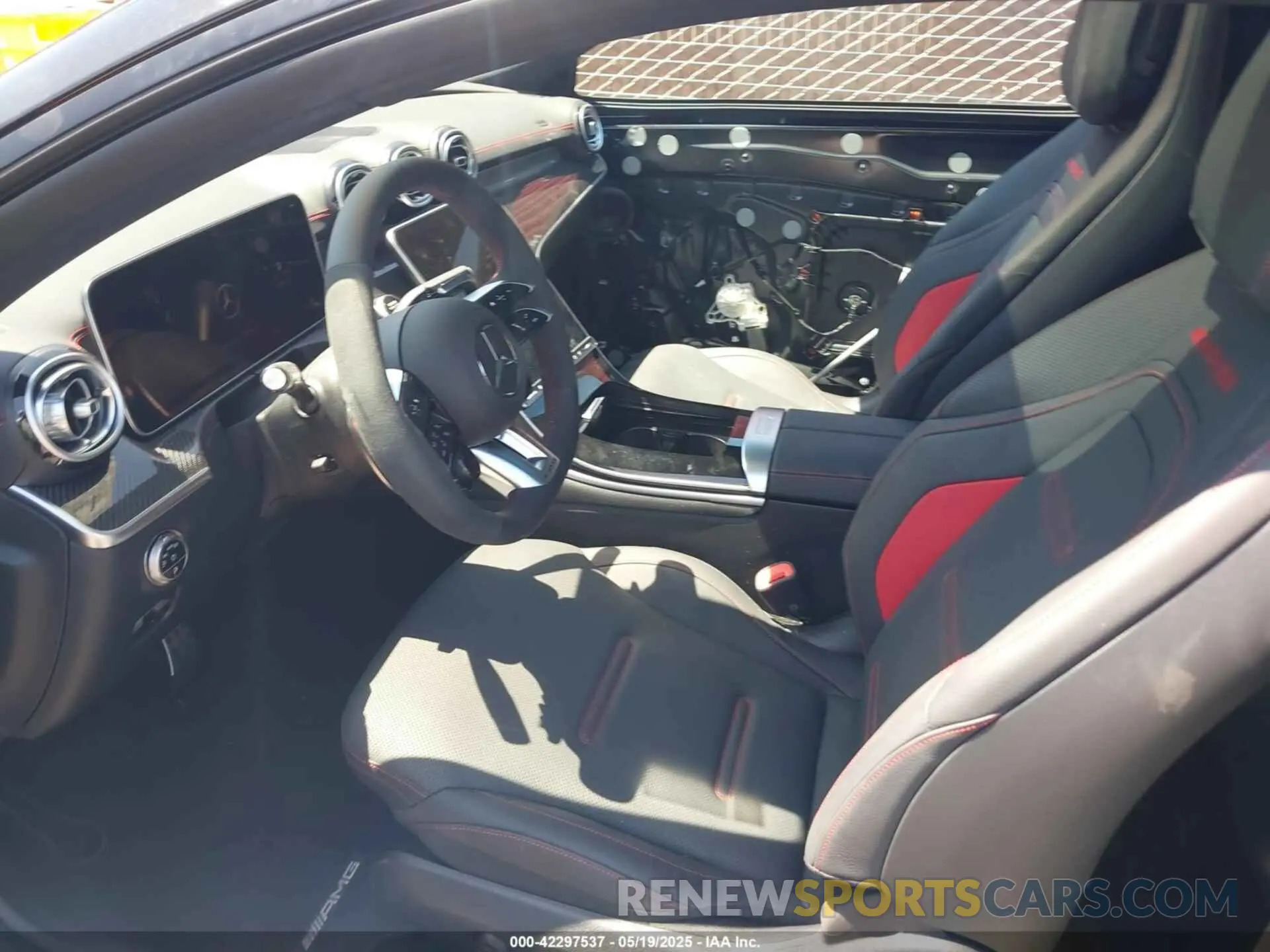 5 fotografías del automóvil dañado W1KMJ6CB4SF053899 MERCEDES-BENZ AMG CLE 53 2025