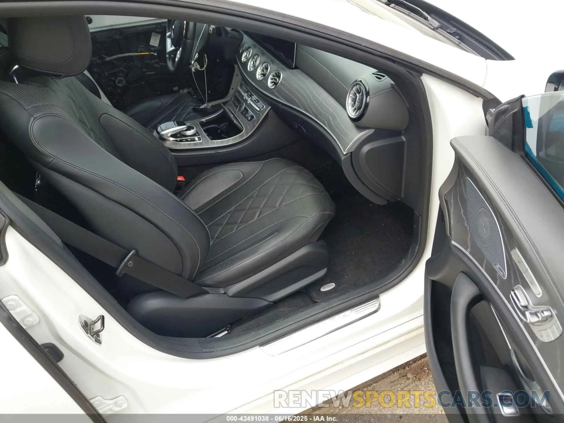 5 fotografías del automóvil dañado WDD2J6BB1KA031736 MERCEDES-BENZ AMG CLS 53 2019