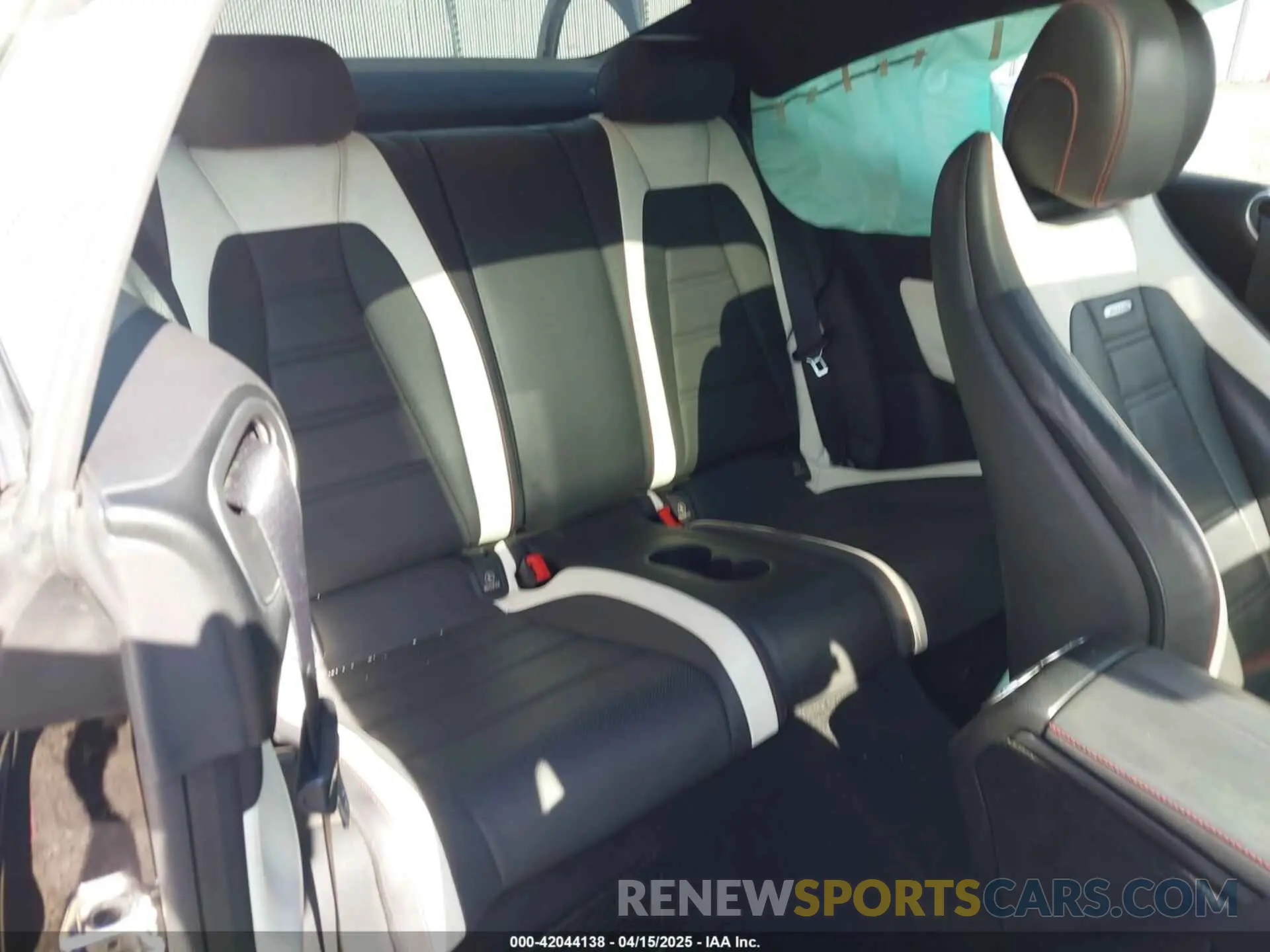 8 fotografías del automóvil dañado WDD1J6BB2KF094746 MERCEDES-BENZ AMG E 53 2019