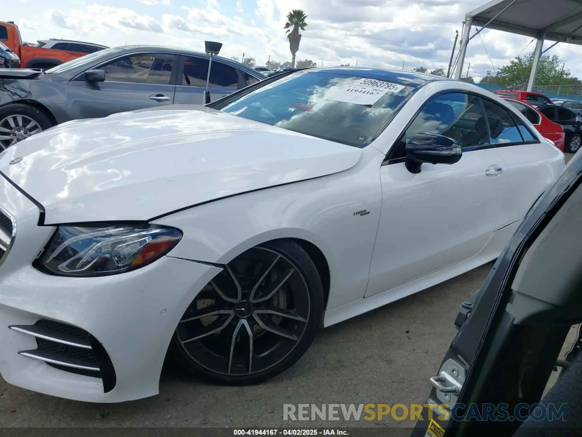 15 fotografías del automóvil dañado WDD1J6BB5KF092067 MERCEDES-BENZ AMG E 53 2019