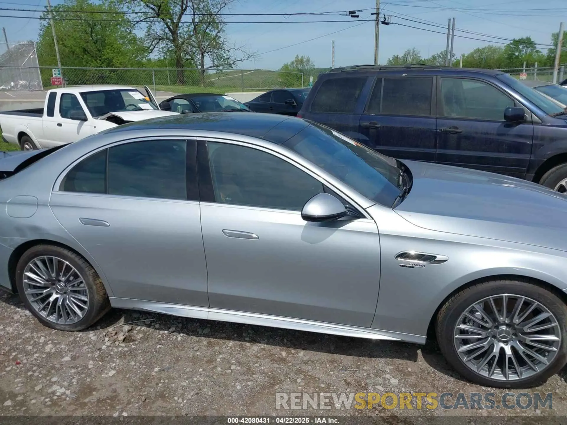 13 fotografías del automóvil dañado W1KLF6DB6SA112511 MERCEDES-BENZ AMG E 53 E 2025