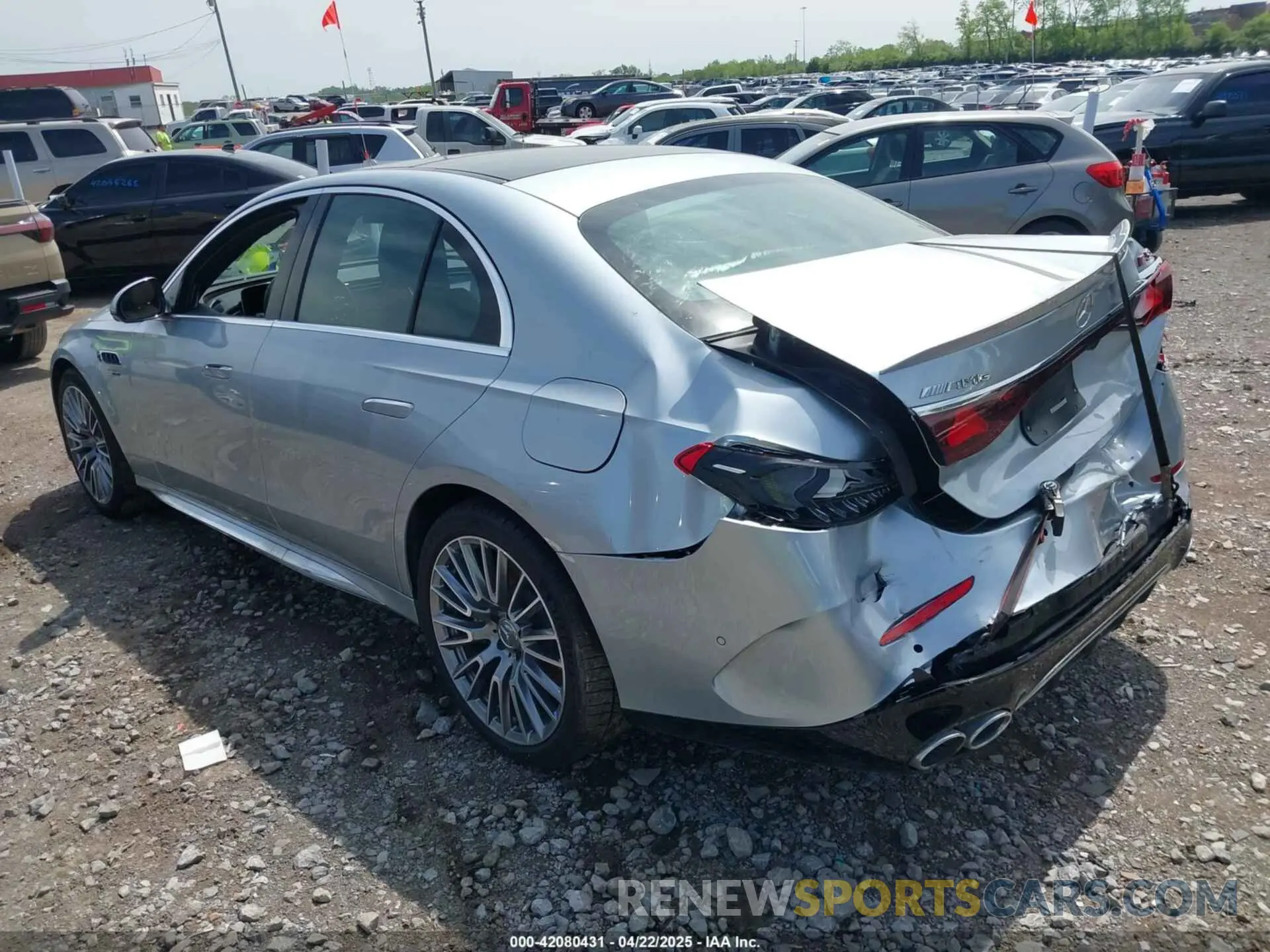 3 fotografías del automóvil dañado W1KLF6DB6SA112511 MERCEDES-BENZ AMG E 53 E 2025