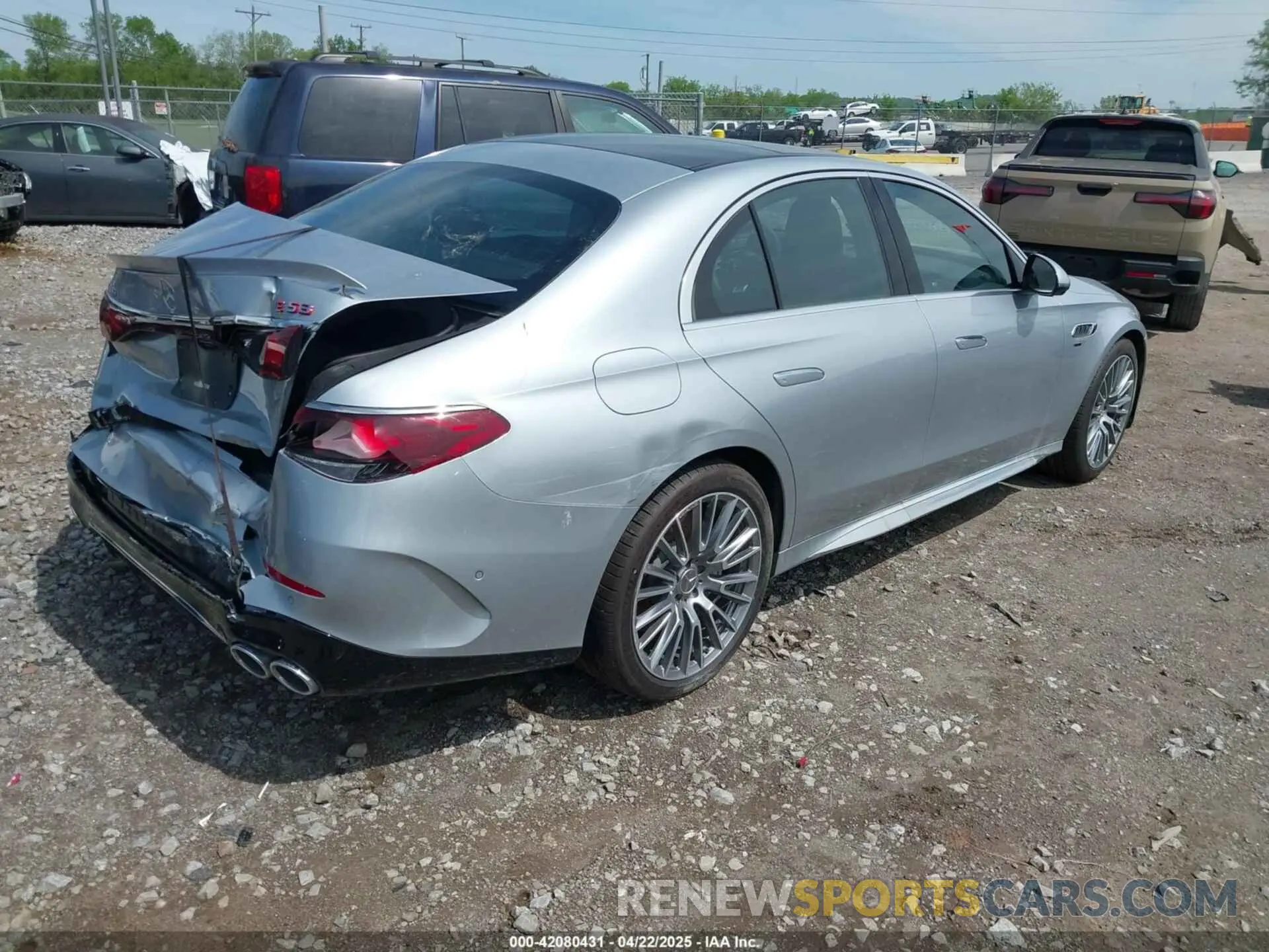 4 fotografías del automóvil dañado W1KLF6DB6SA112511 MERCEDES-BENZ AMG E 53 E 2025