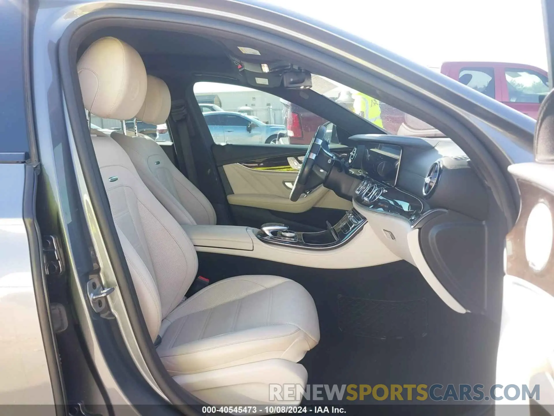 5 fotografías del automóvil dañado WDDZF8KB2KA553755 MERCEDES-BENZ AMG E 63 2019