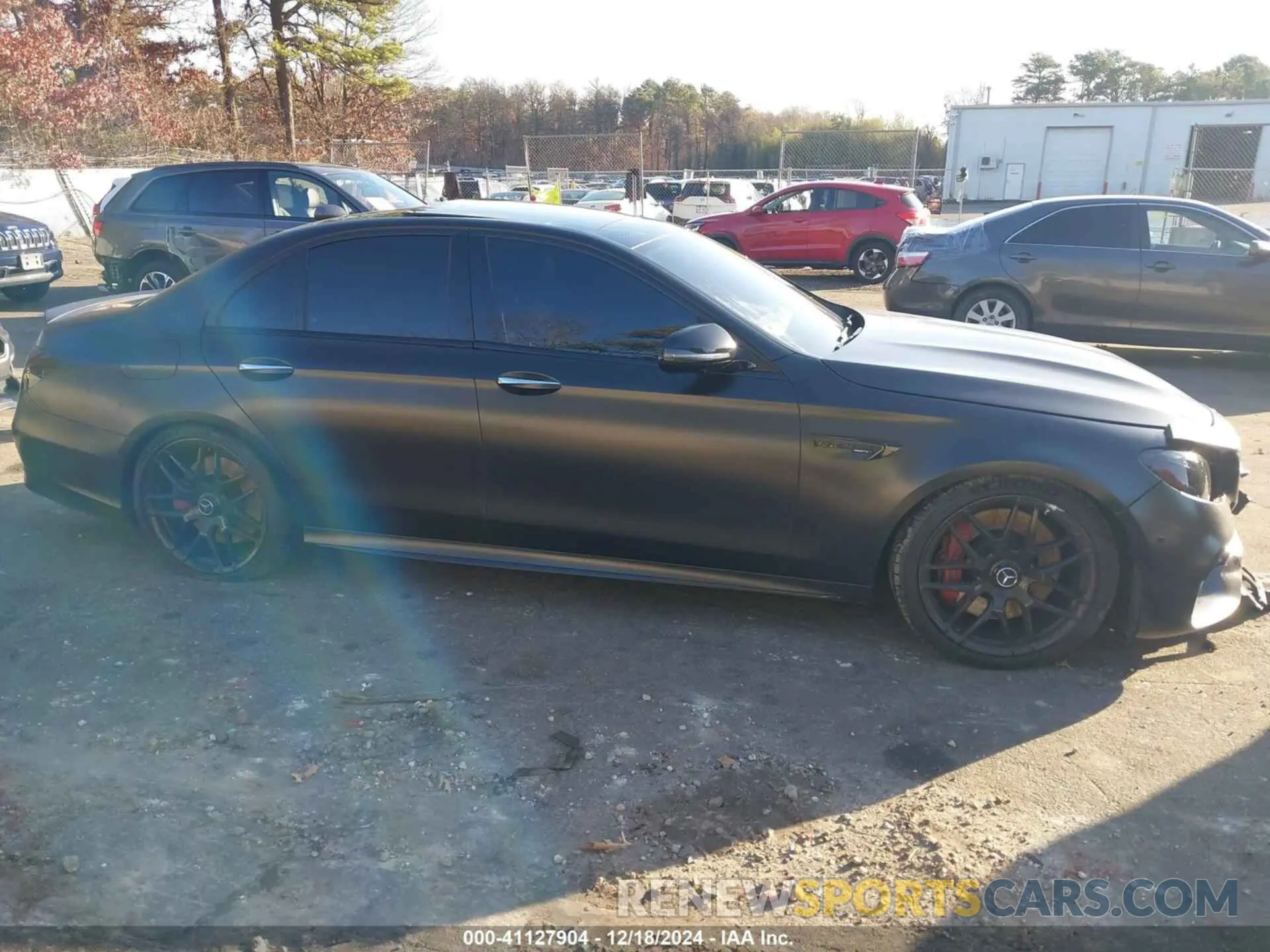 13 fotografías del automóvil dañado WDDZF8KB6KA505661 MERCEDES-BENZ AMG E 63 2019