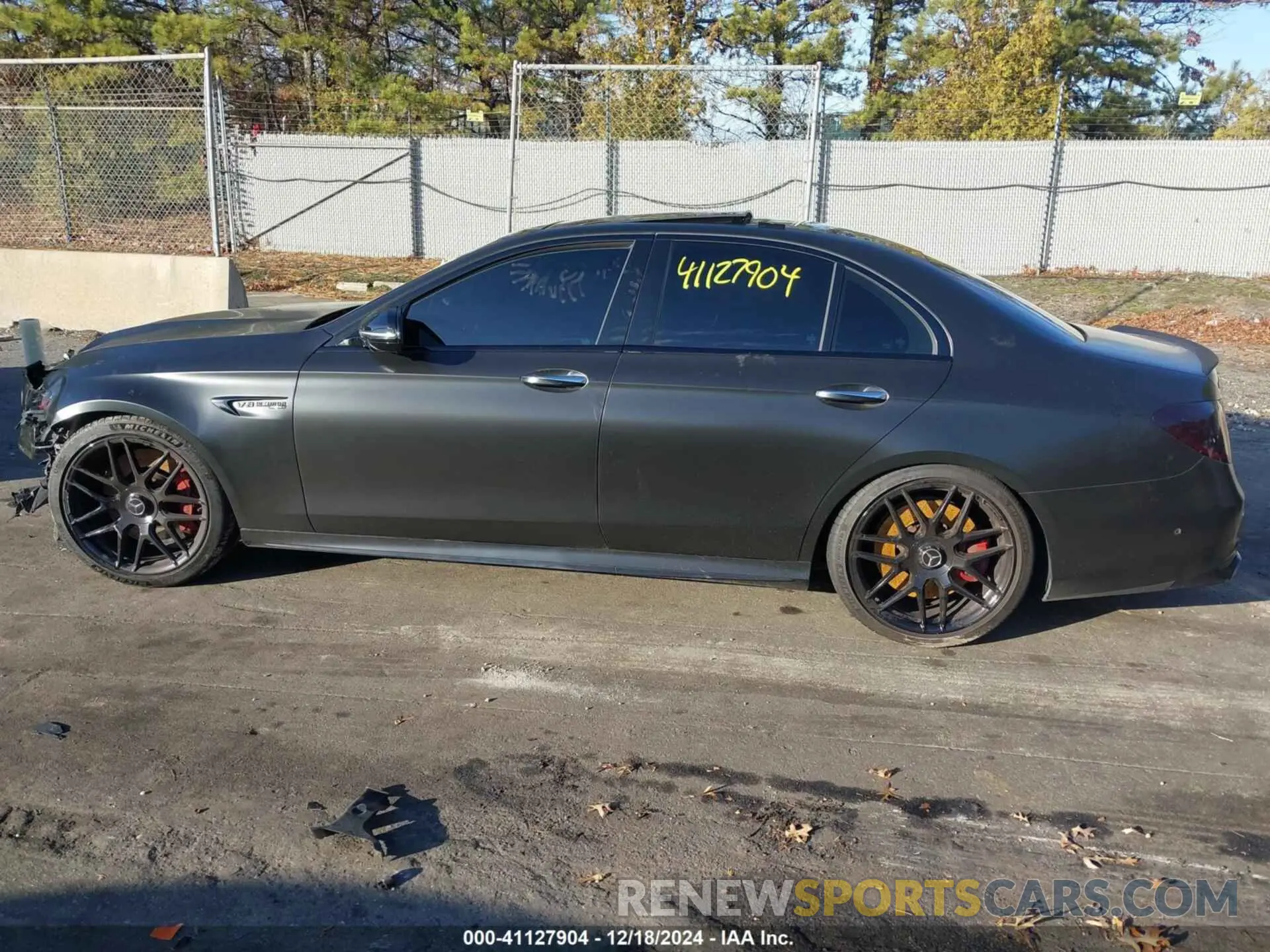 14 fotografías del automóvil dañado WDDZF8KB6KA505661 MERCEDES-BENZ AMG E 63 2019