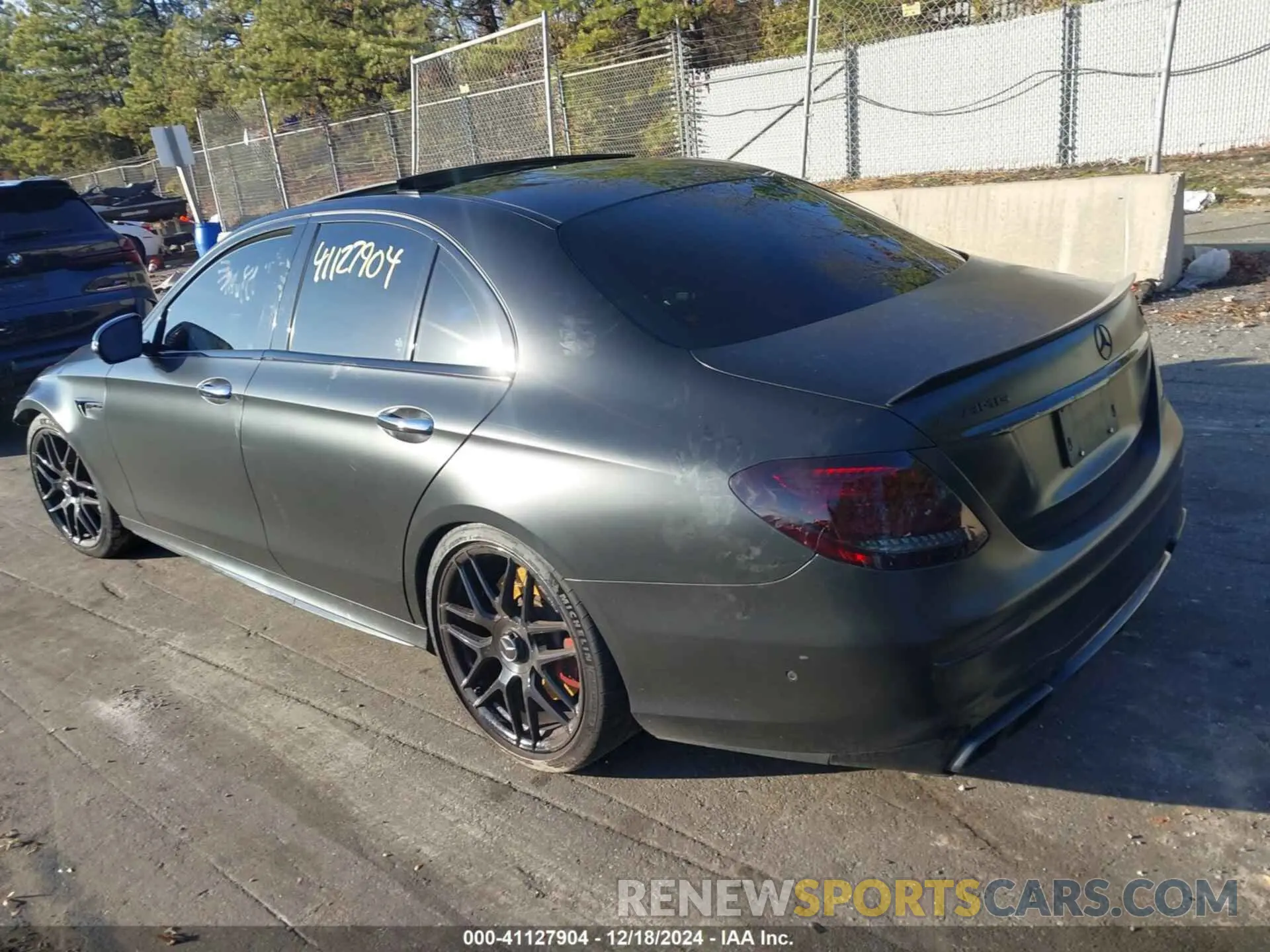 3 fotografías del automóvil dañado WDDZF8KB6KA505661 MERCEDES-BENZ AMG E 63 2019