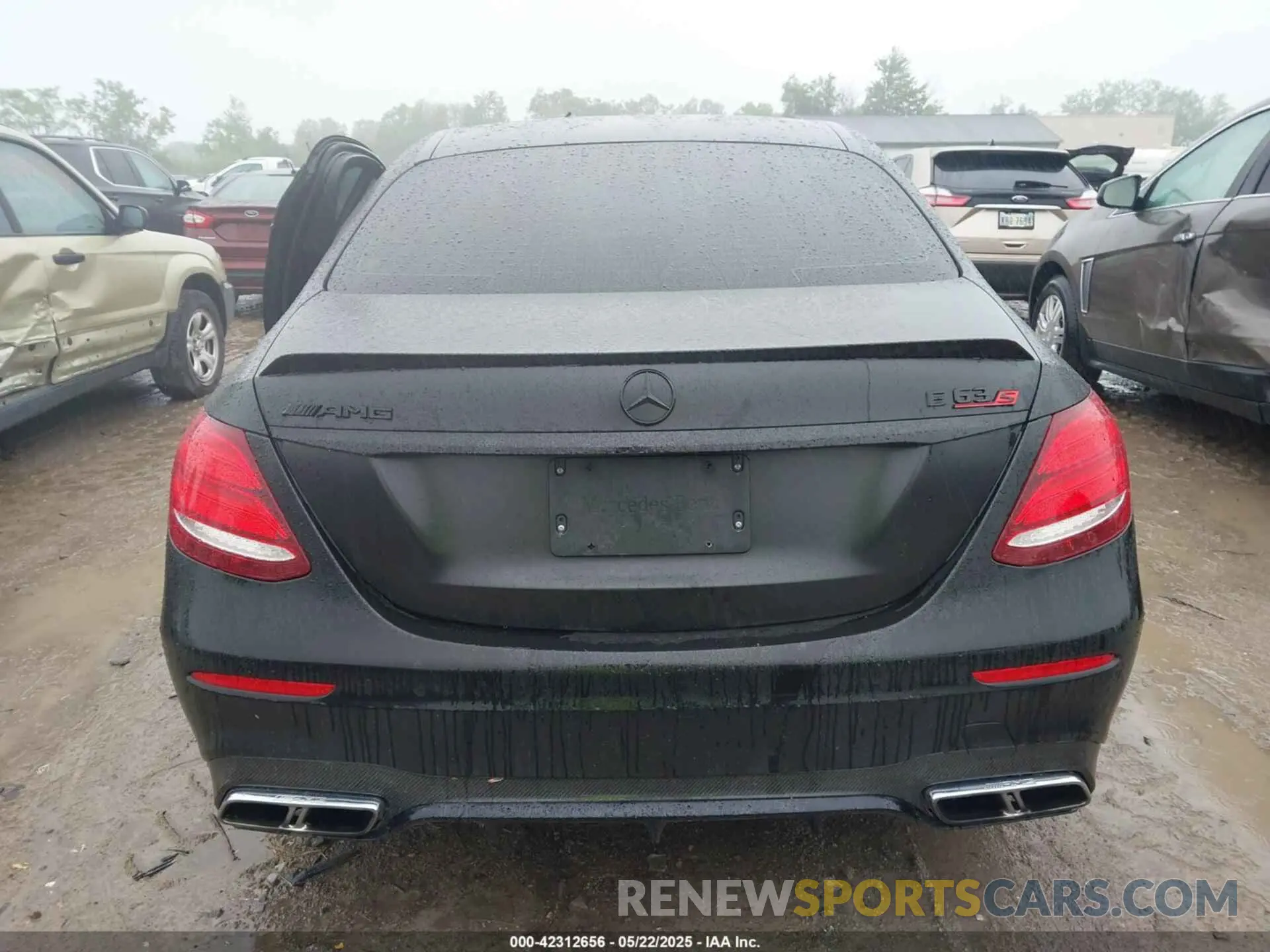 16 fotografías del automóvil dañado WDDZF8KB6KA522296 MERCEDES-BENZ AMG E 63 2019