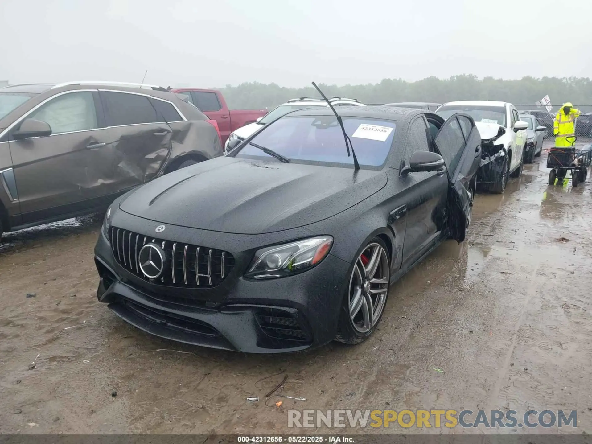 2 fotografías del automóvil dañado WDDZF8KB6KA522296 MERCEDES-BENZ AMG E 63 2019