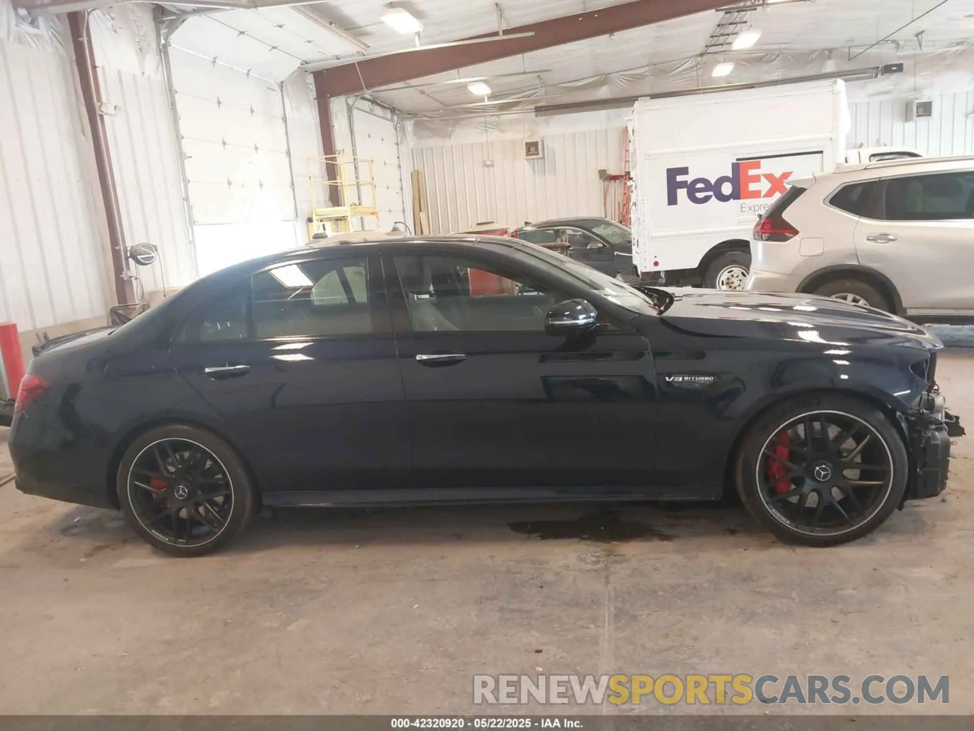 13 fotografías del automóvil dañado WDDZF8KB2LA739636 MERCEDES-BENZ AMG E 63 2020