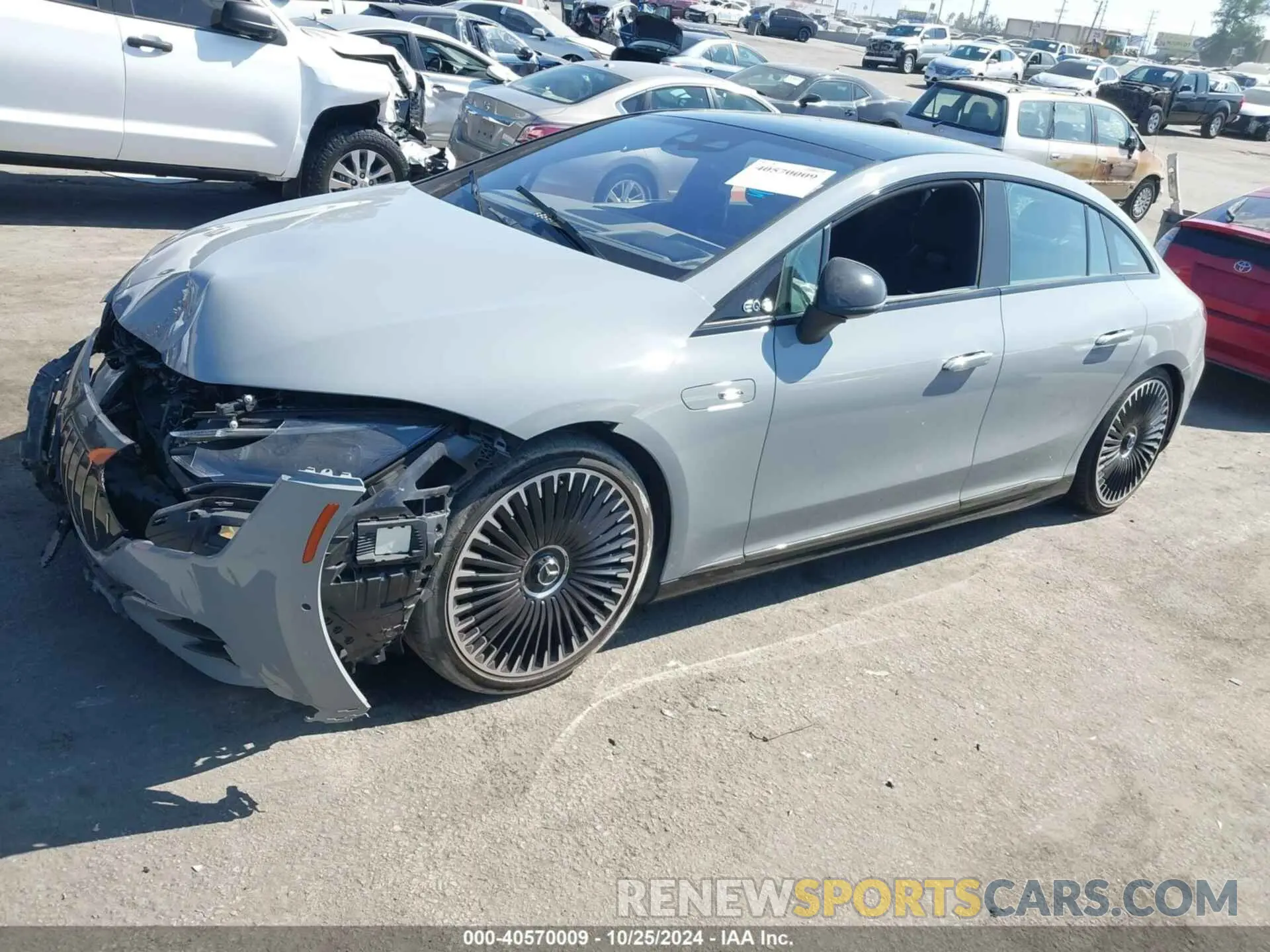 2 fotografías del automóvil dañado W1KEG5DB6PF023273 MERCEDES-BENZ AMG EQE 2023