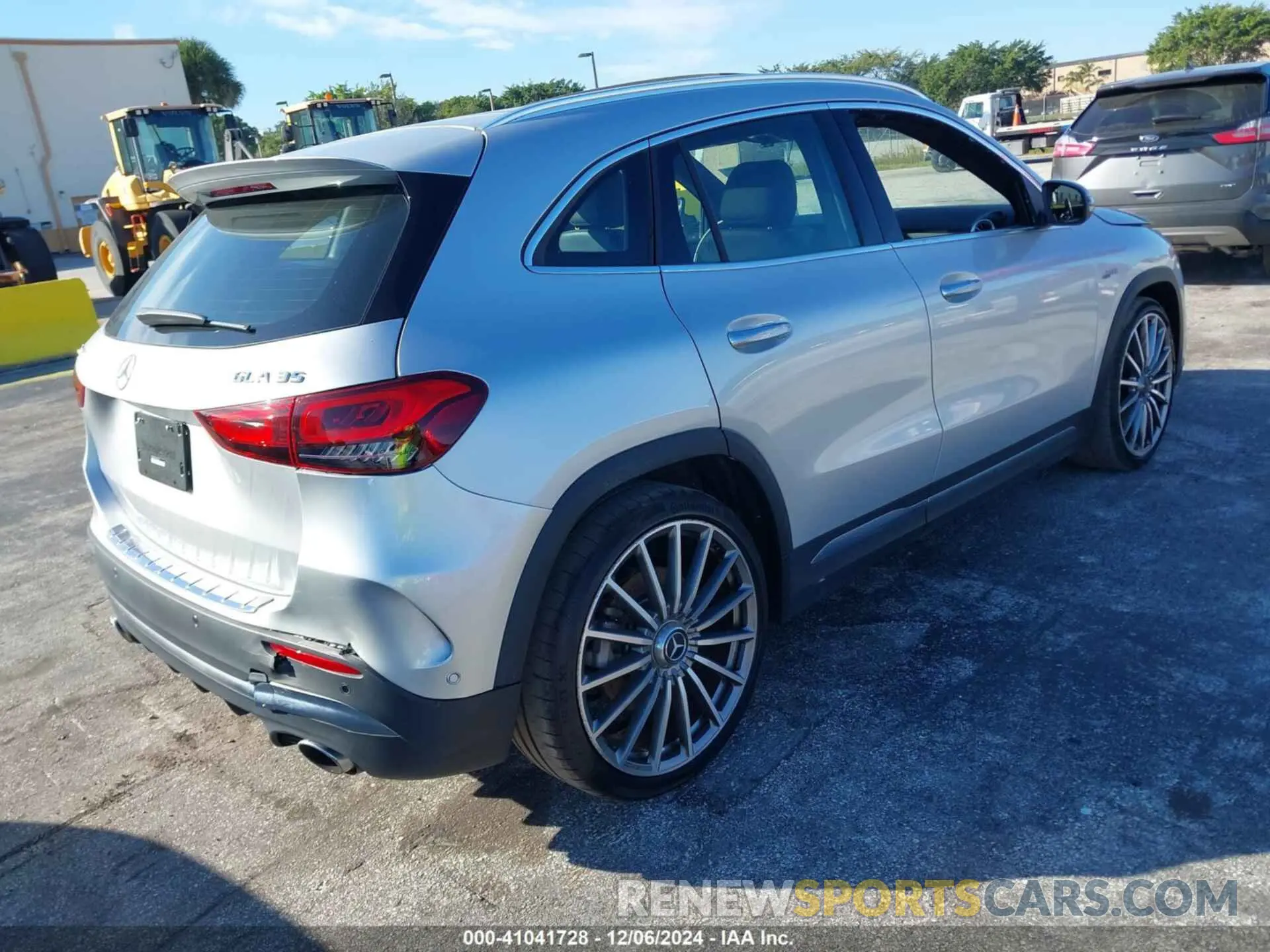 4 fotografías del automóvil dañado W1N4N5BB1NJ408337 MERCEDES-BENZ AMG GLA 35 2022