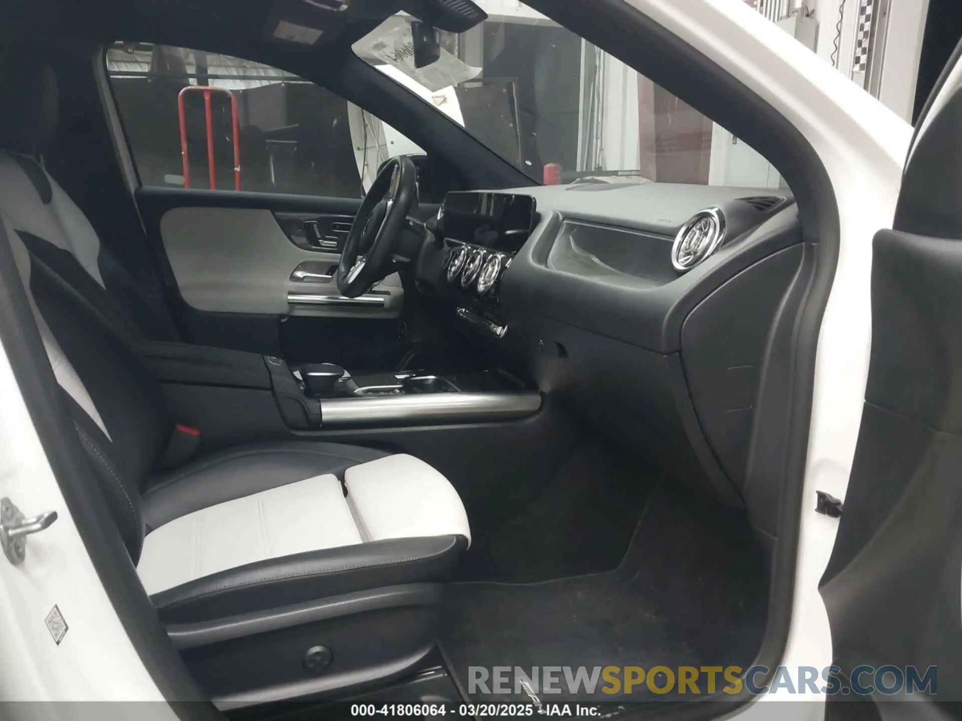 5 fotografías del automóvil dañado W1N4N5DB4MJ218155 MERCEDES-BENZ AMG GLA 45 2021