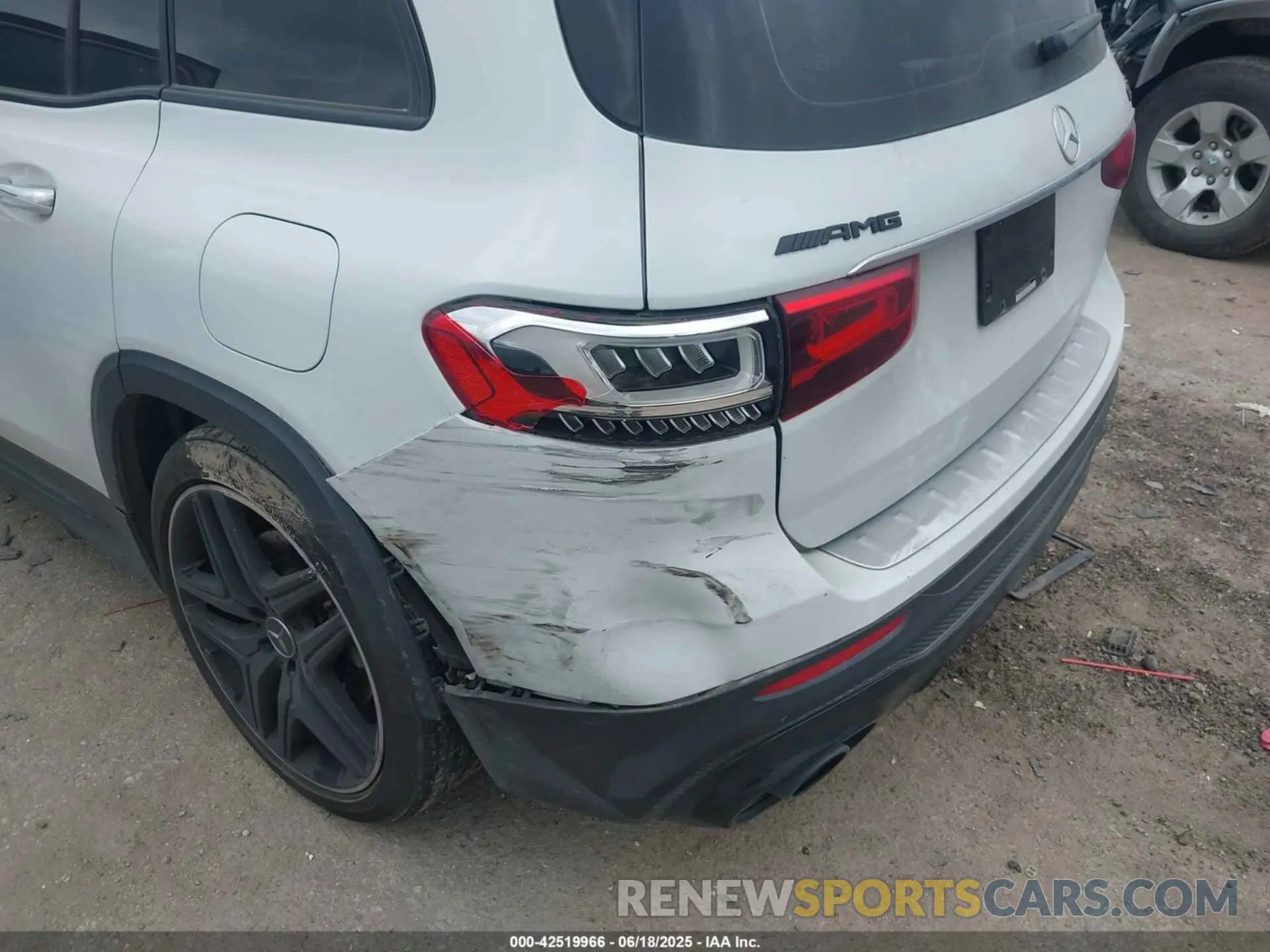 6 fotografías del automóvil dañado W1N4M5BB4NW232809 MERCEDES-BENZ AMG GLB 35 2022