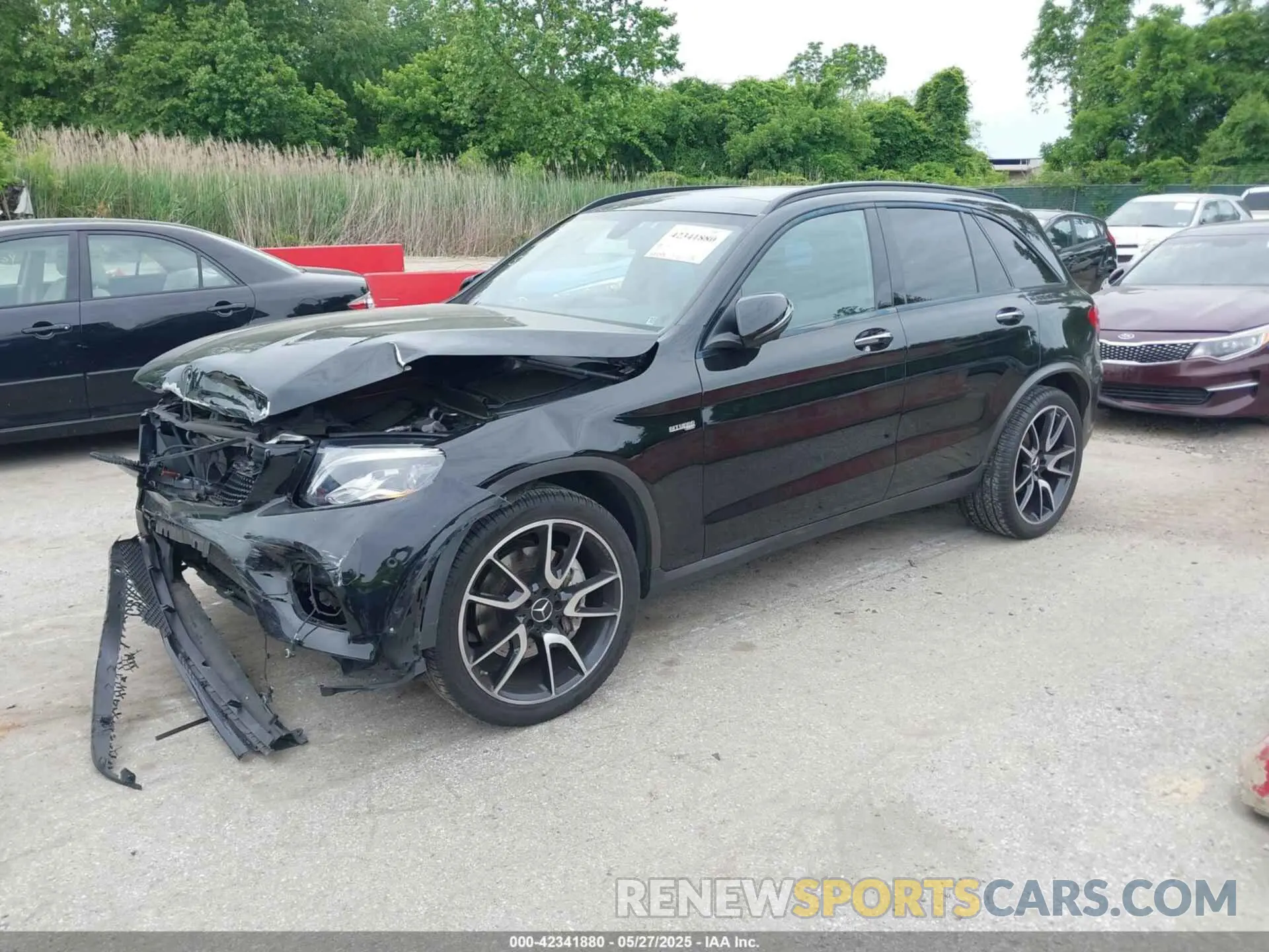2 fotografías del automóvil dañado WDC0G6EB2KF574201 MERCEDES-BENZ AMG GLC 43 2019