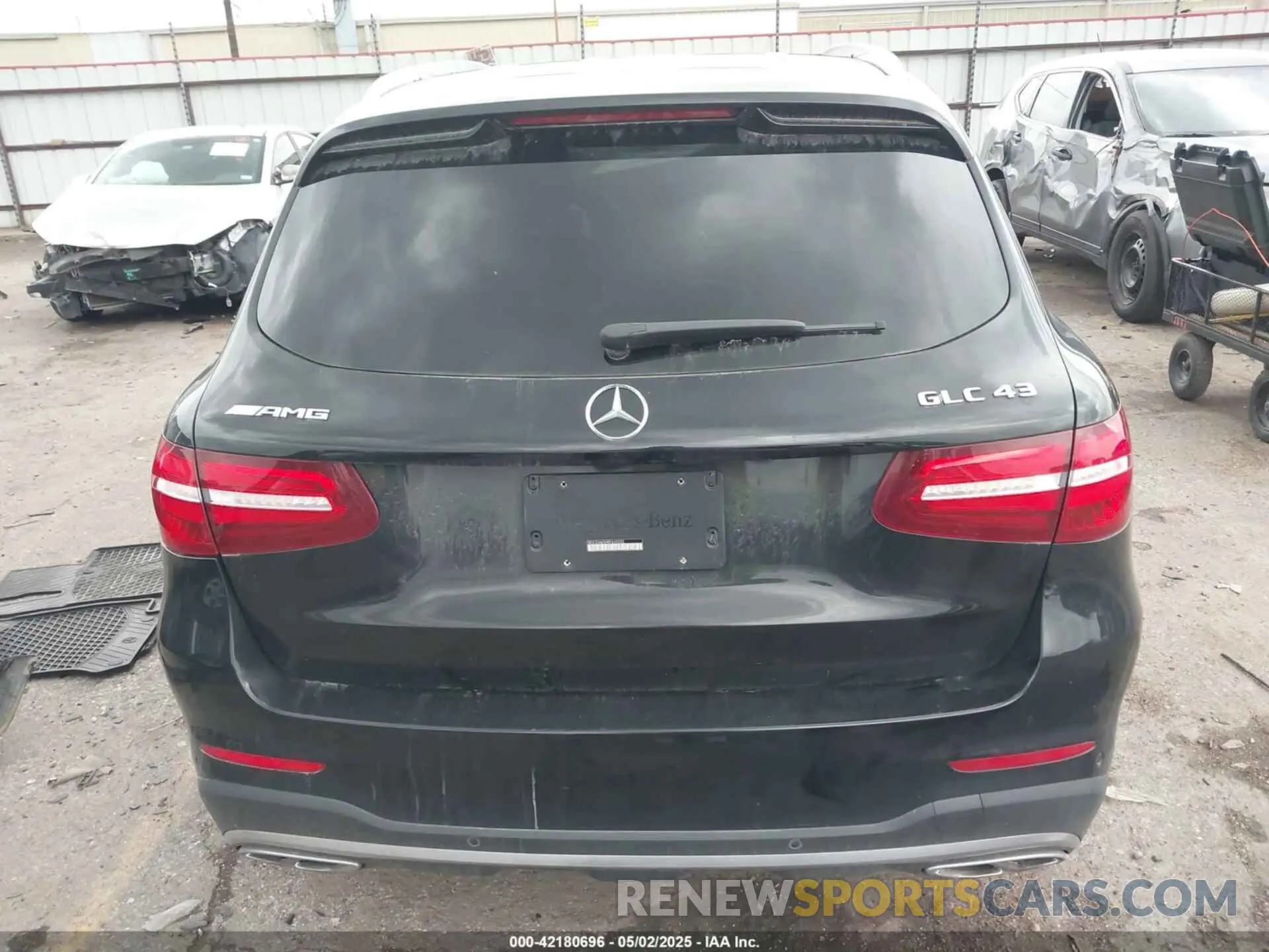 16 fotografías del automóvil dañado WDC0G6EB9KF660203 MERCEDES-BENZ AMG GLC 43 2019