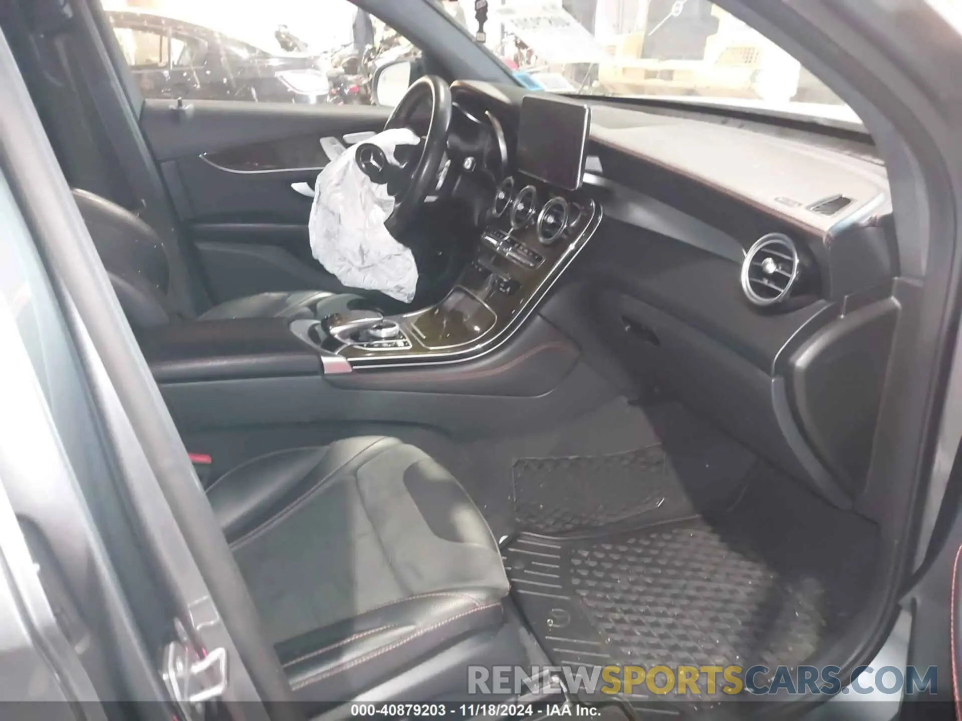 5 fotografías del automóvil dañado WDC0J6EB5KF491038 MERCEDES-BENZ AMG GLC 43 COUPE 2019