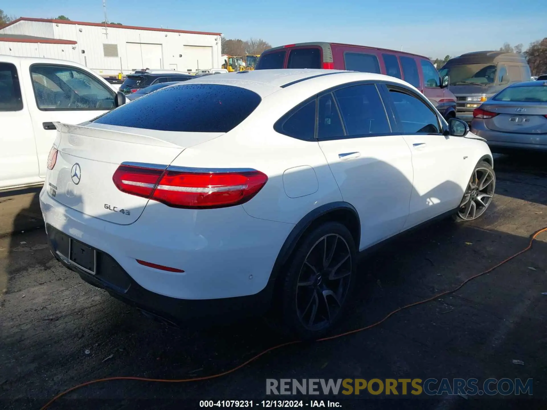 4 fotografías del automóvil dañado WDC0J6EB8KF637853 MERCEDES-BENZ AMG GLC 43 COUPE 2019