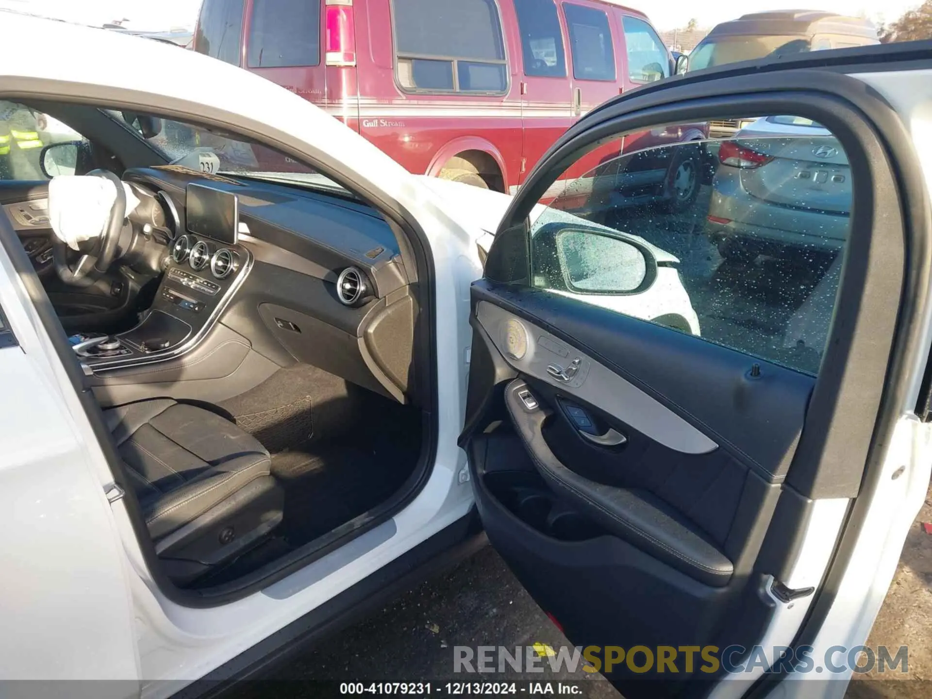 5 fotografías del automóvil dañado WDC0J6EB8KF637853 MERCEDES-BENZ AMG GLC 43 COUPE 2019