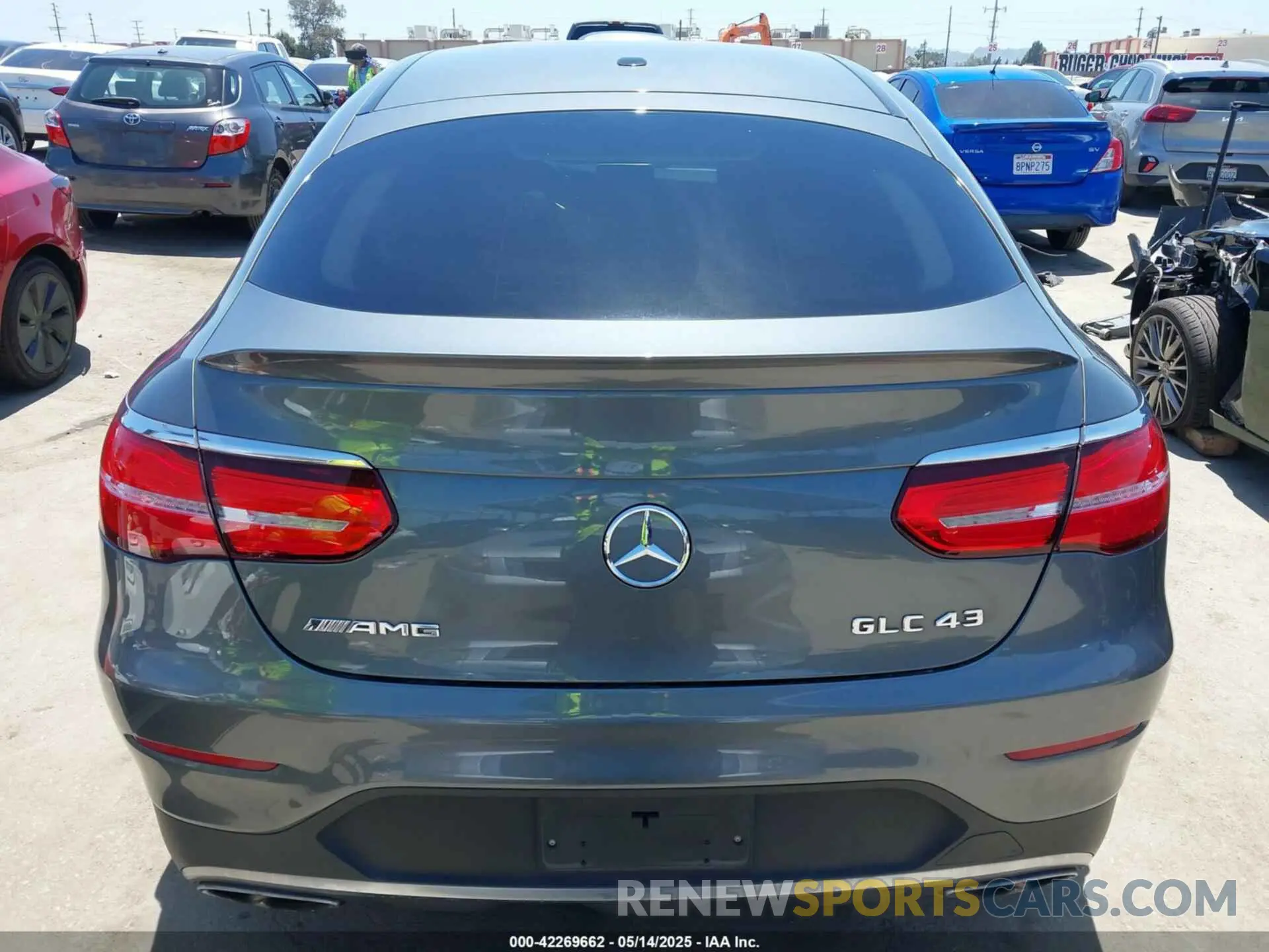 16 fotografías del automóvil dañado WDC0J6EBXKF596349 MERCEDES-BENZ AMG GLC 43 COUPE 2019