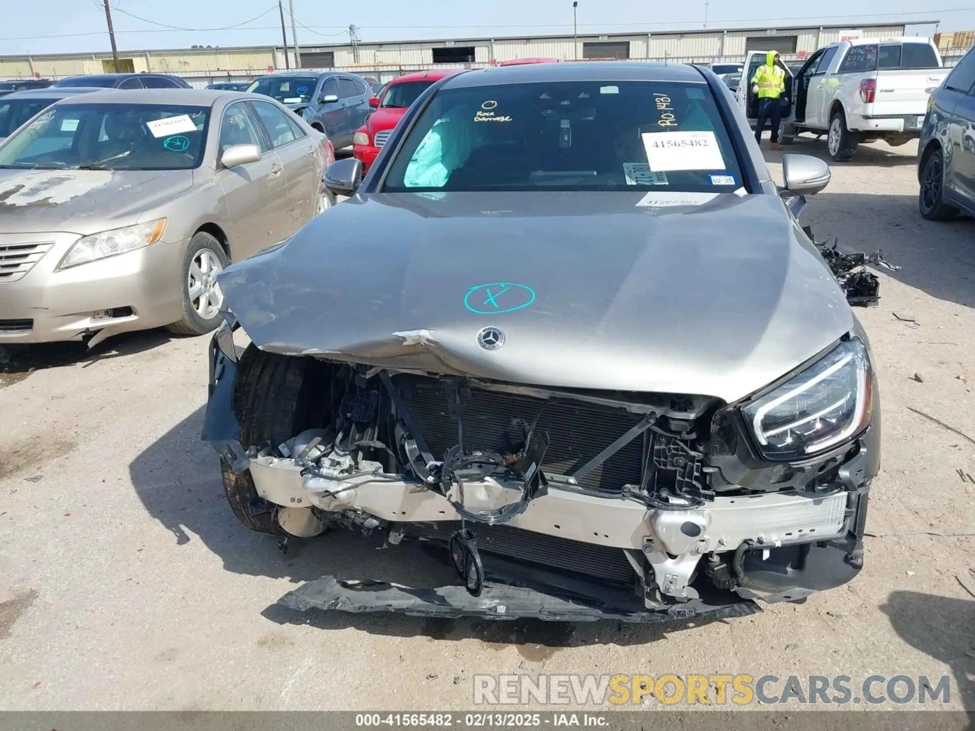 13 fotografías del automóvil dañado WDC0J6EB0LF727242 MERCEDES-BENZ AMG GLC 43 COUPE 2020