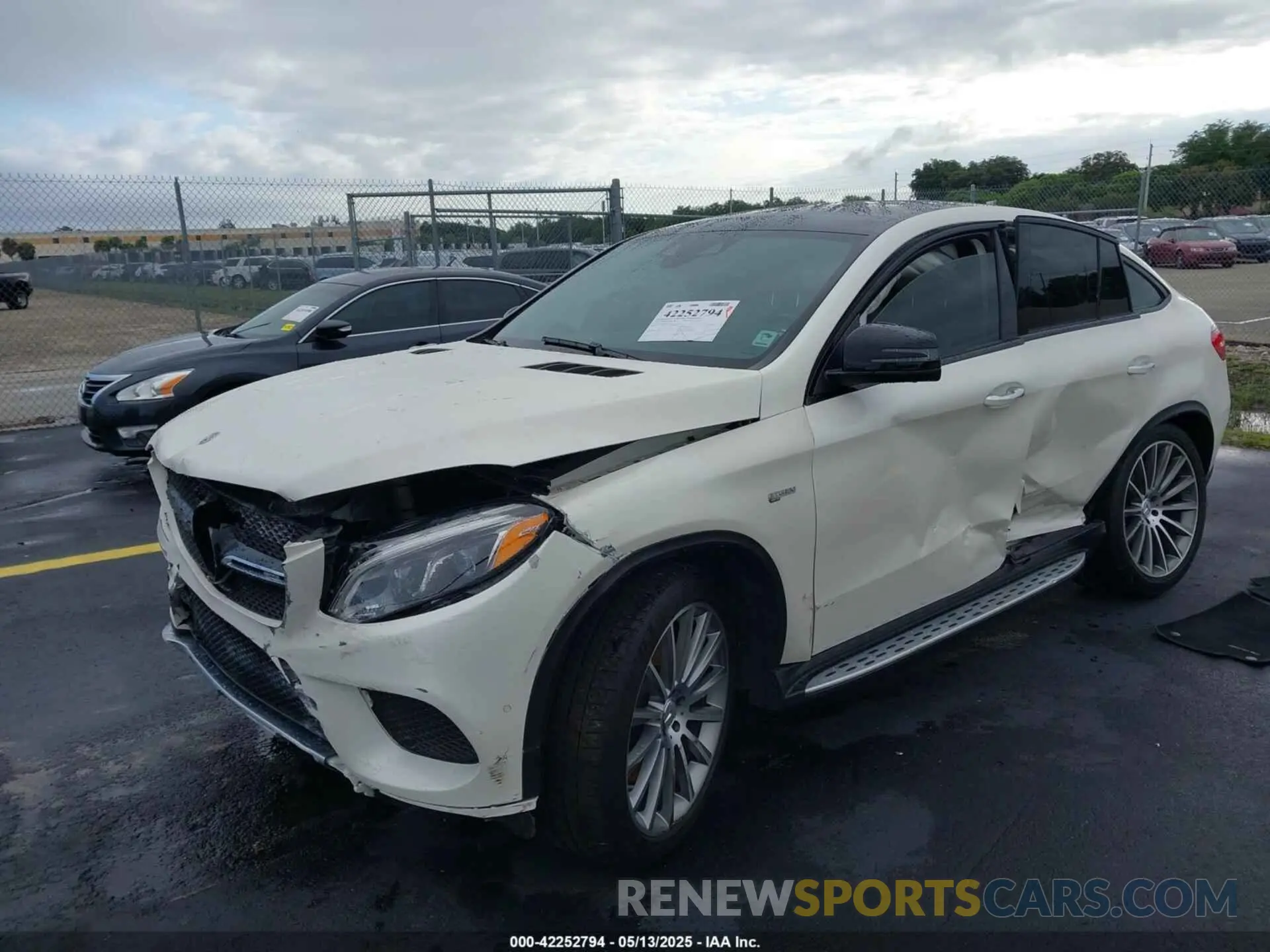 2 fotografías del automóvil dañado 4JGED6EB0KA152151 MERCEDES-BENZ AMG GLE 43 COUPE 2019
