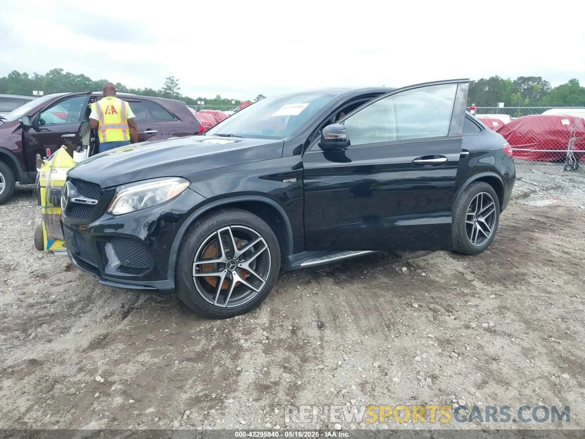 2 fotografías del automóvil dañado 4JGED6EB5KA139718 MERCEDES-BENZ AMG GLE 43 COUPE 2019