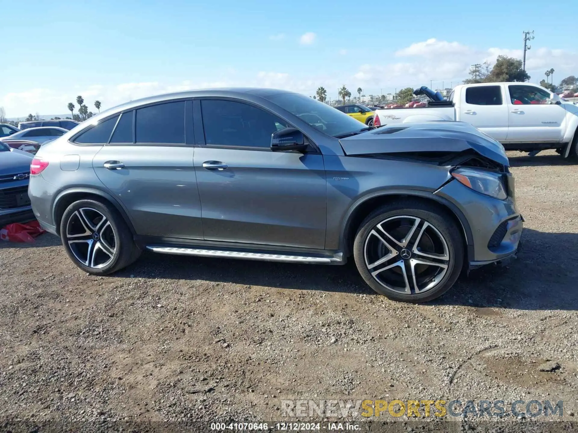 14 fotografías del automóvil dañado 4JGED6EB6KA135564 MERCEDES-BENZ AMG GLE 43 COUPE 2019