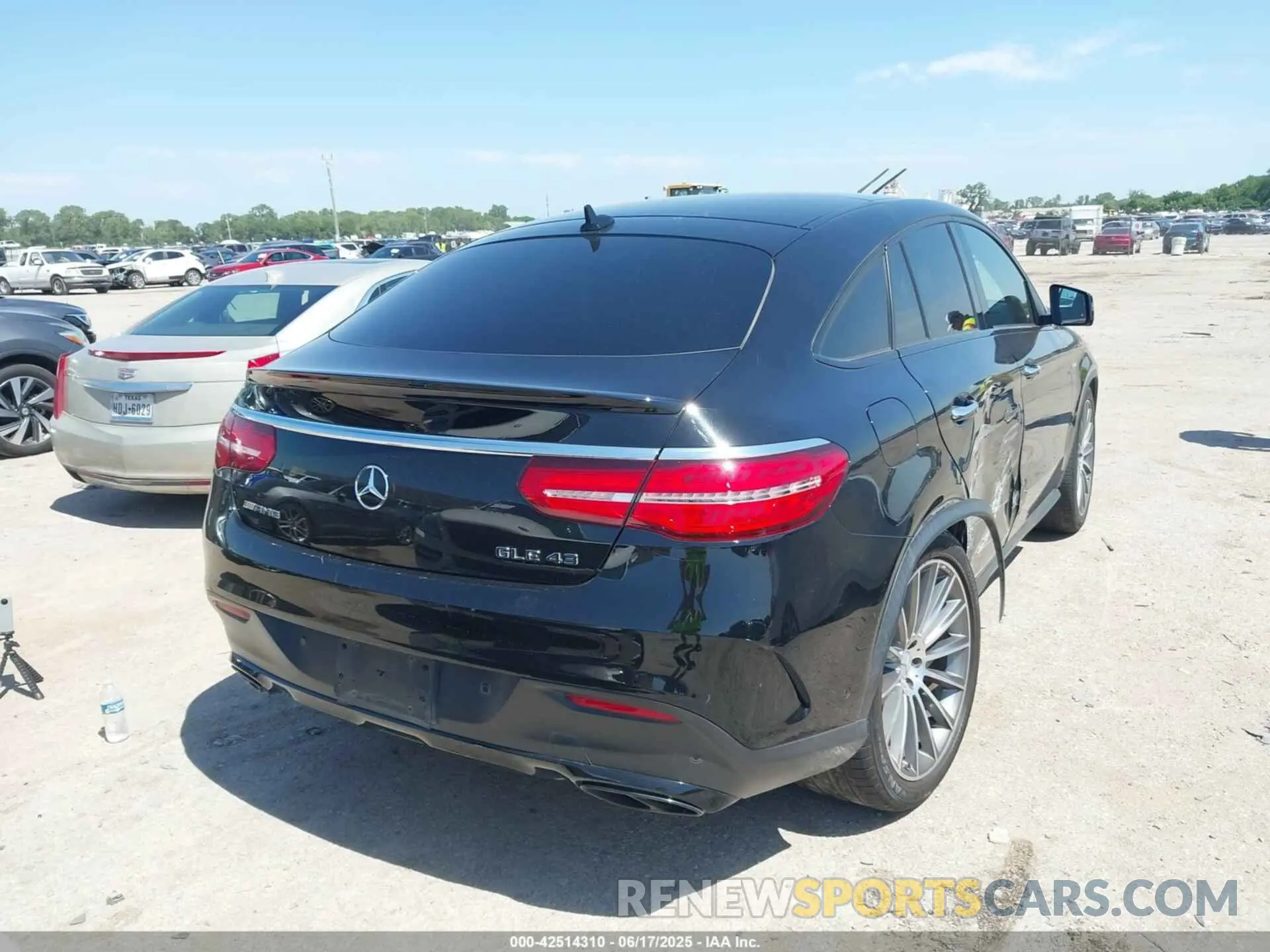 4 fotografías del automóvil dañado 4JGED6EB7KA134004 MERCEDES-BENZ AMG GLE 43 COUPE 2019