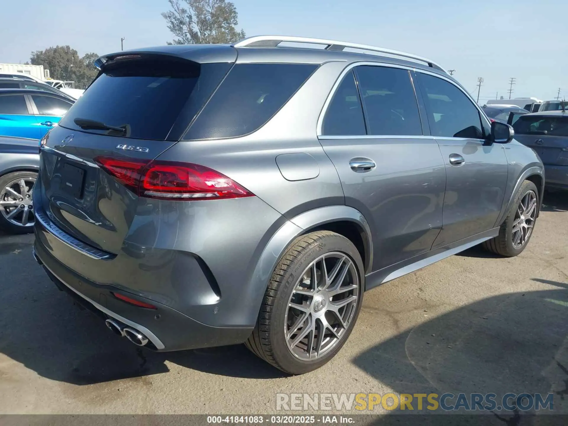 4 fotografías del automóvil dañado 4JGFB6BB6NA667111 MERCEDES-BENZ AMG GLE 53 2022