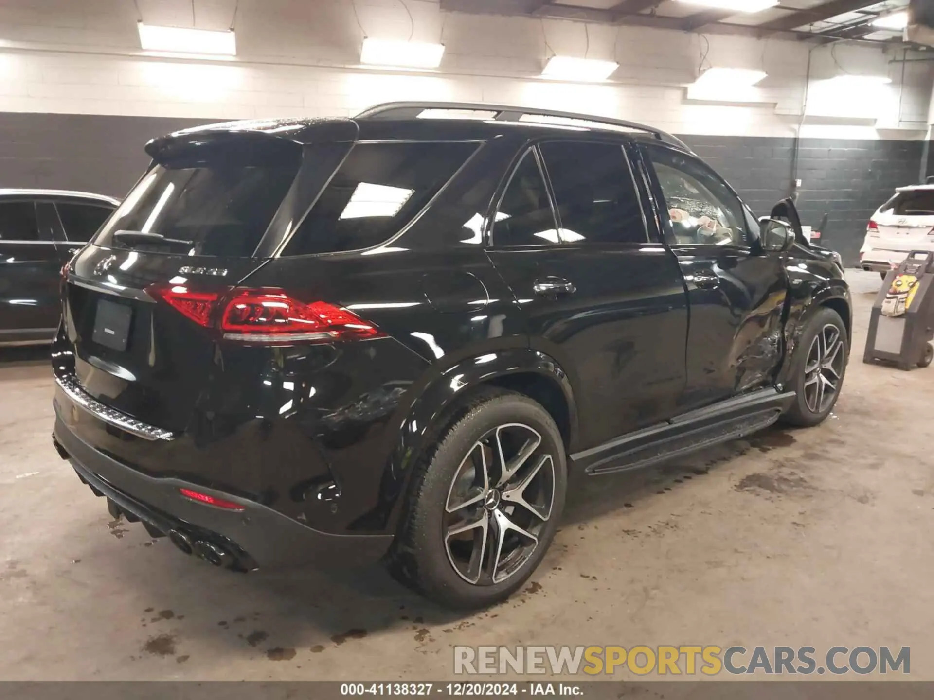 4 fotografías del automóvil dañado 4JGFB6BB2PA847849 MERCEDES-BENZ AMG GLE 53 2023