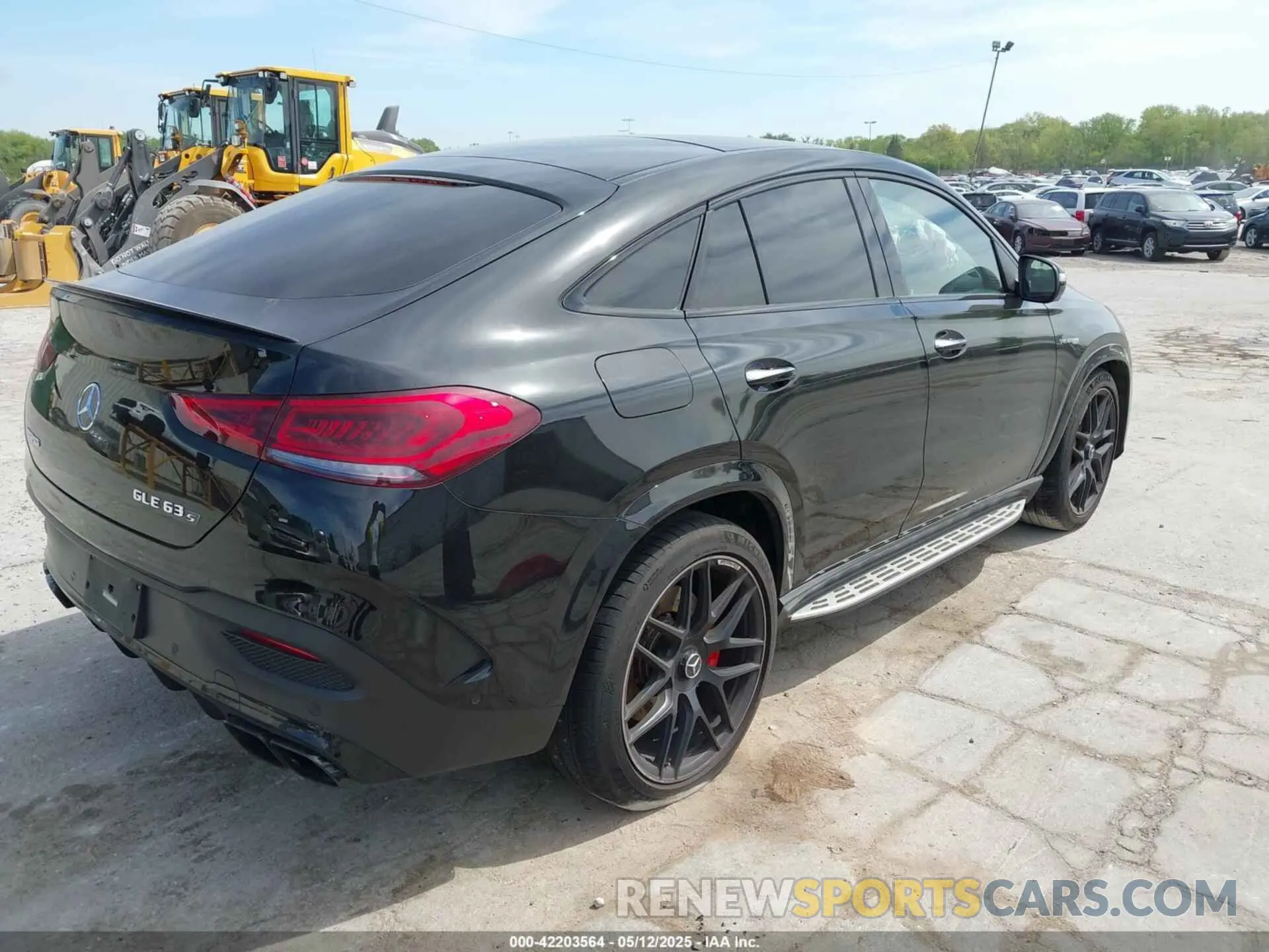 4 fotografías del automóvil dañado 4JGFD8KB4MA381746 MERCEDES-BENZ AMG GLE 63 COUPE 2021
