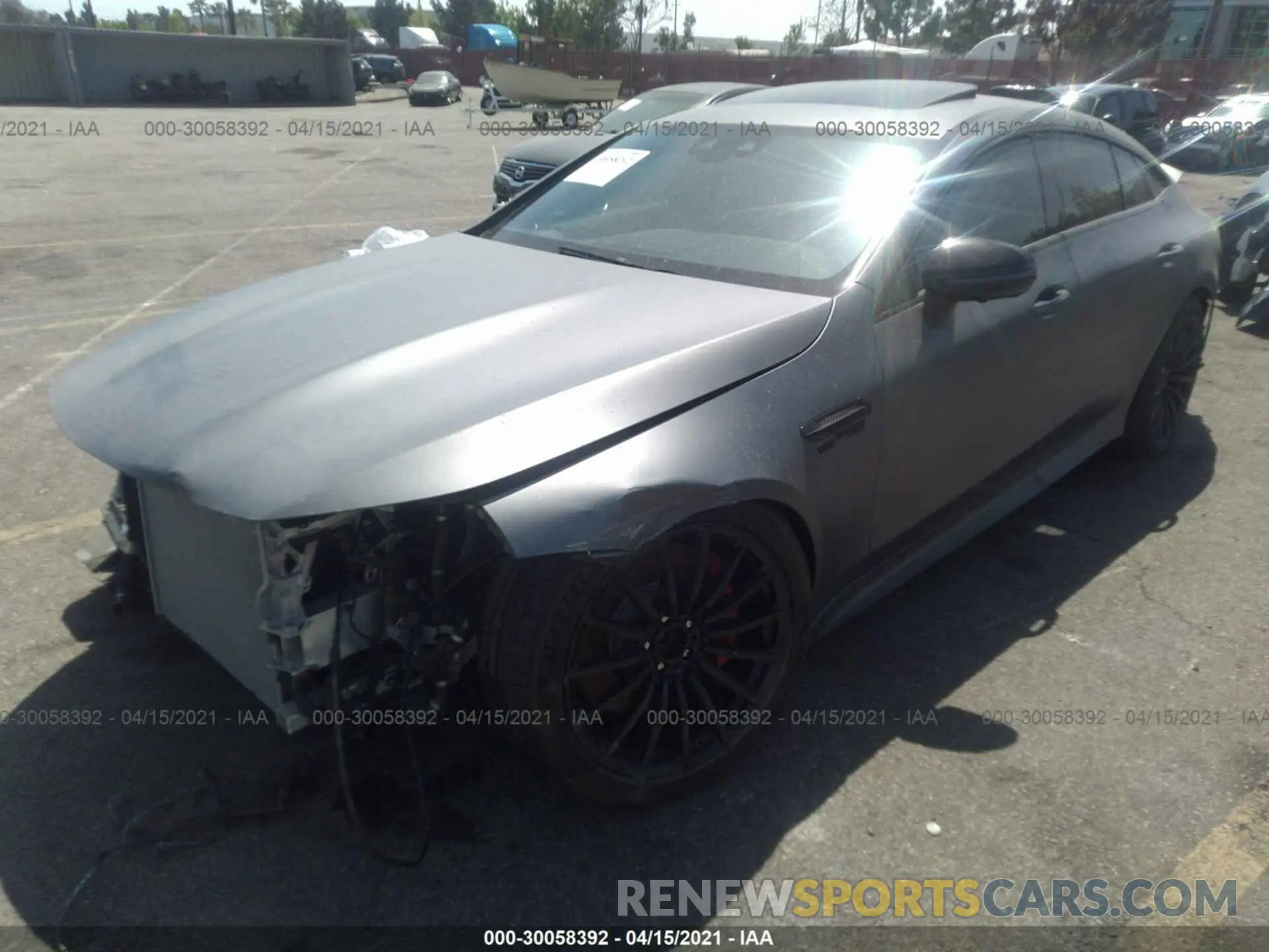 2 fotografías del automóvil dañado WDD7X8JB5KA004640 MERCEDES-BENZ AMG GT 2019