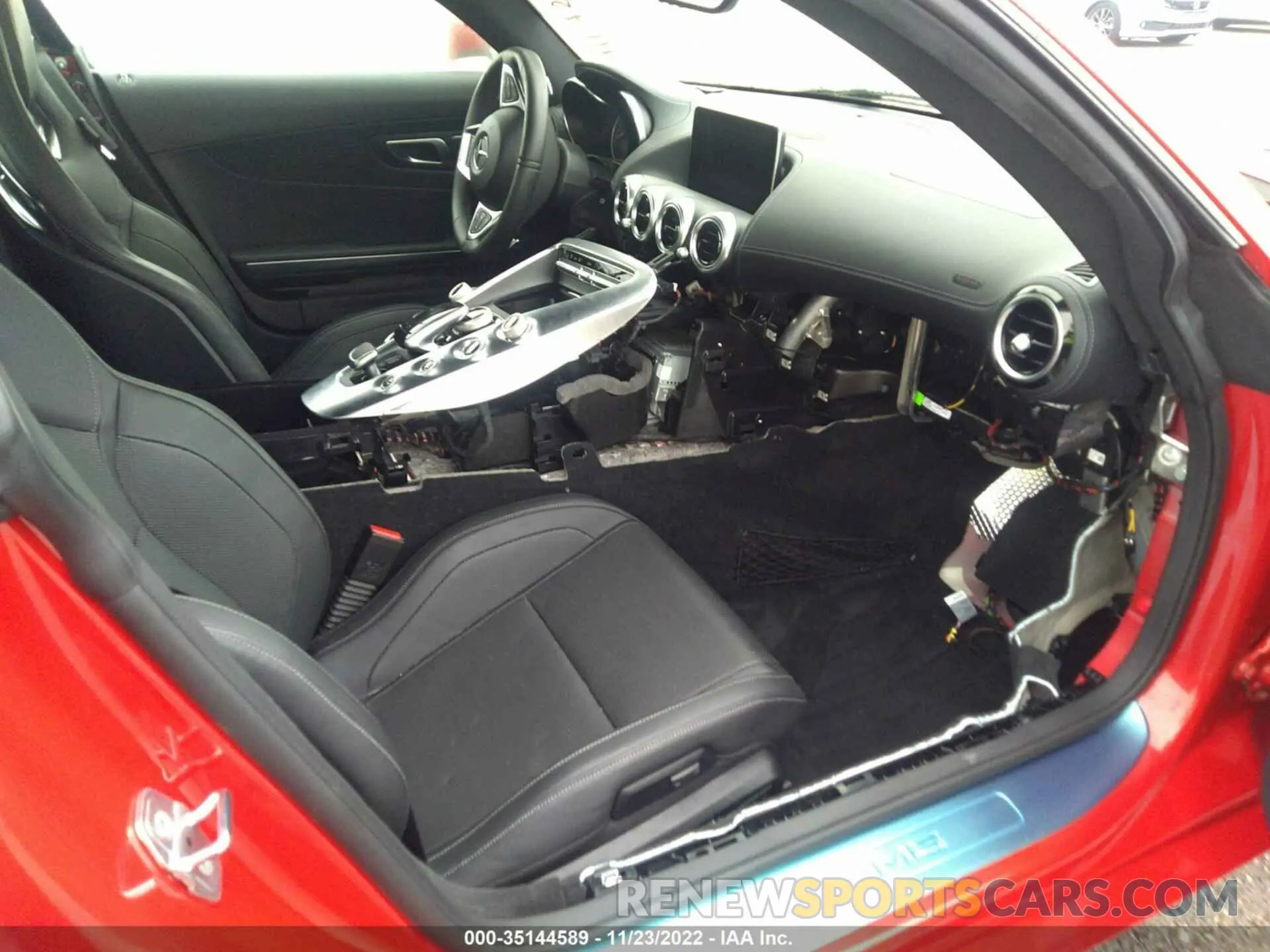 5 fotografías del automóvil dañado WDDYJ7HA0KA023044 MERCEDES-BENZ AMG GT 2019