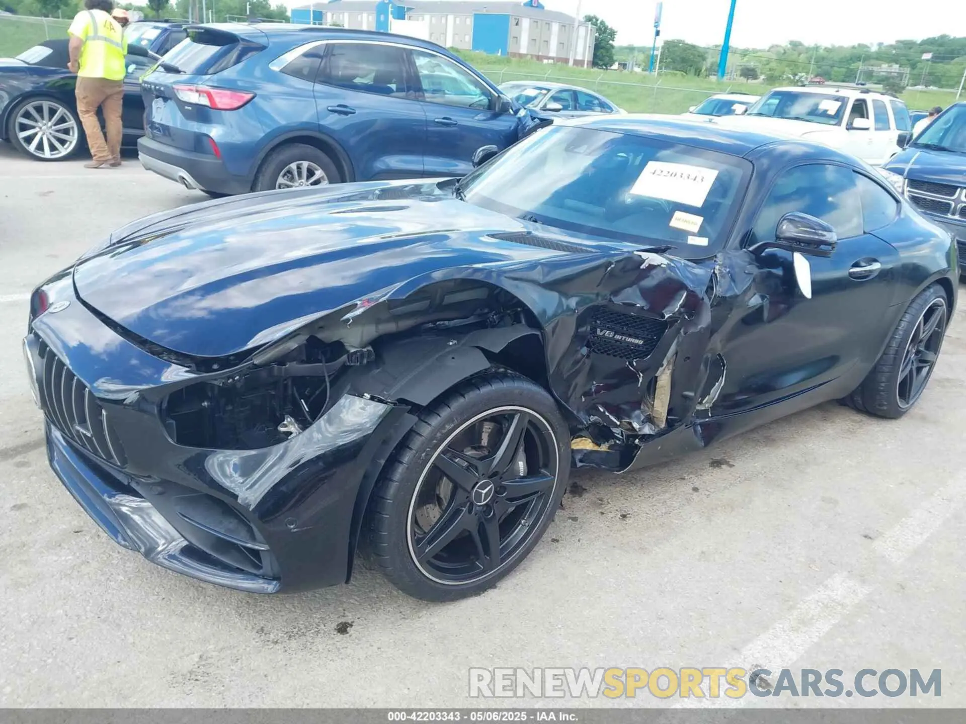 2 fotografías del automóvil dañado WDDYJ7HA6KA023243 MERCEDES-BENZ AMG GT 2019